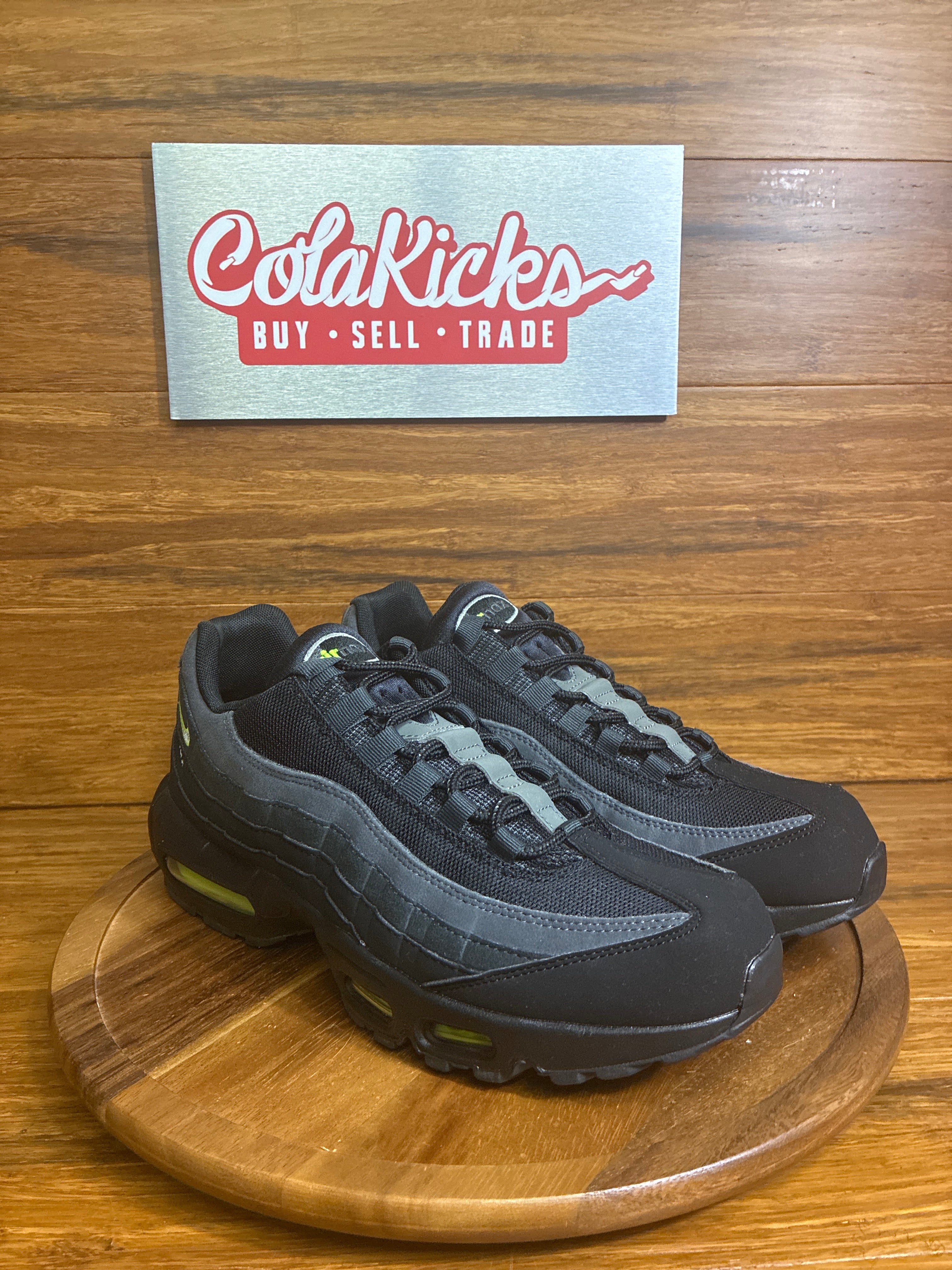 Nike Air Max 95 Black Neon