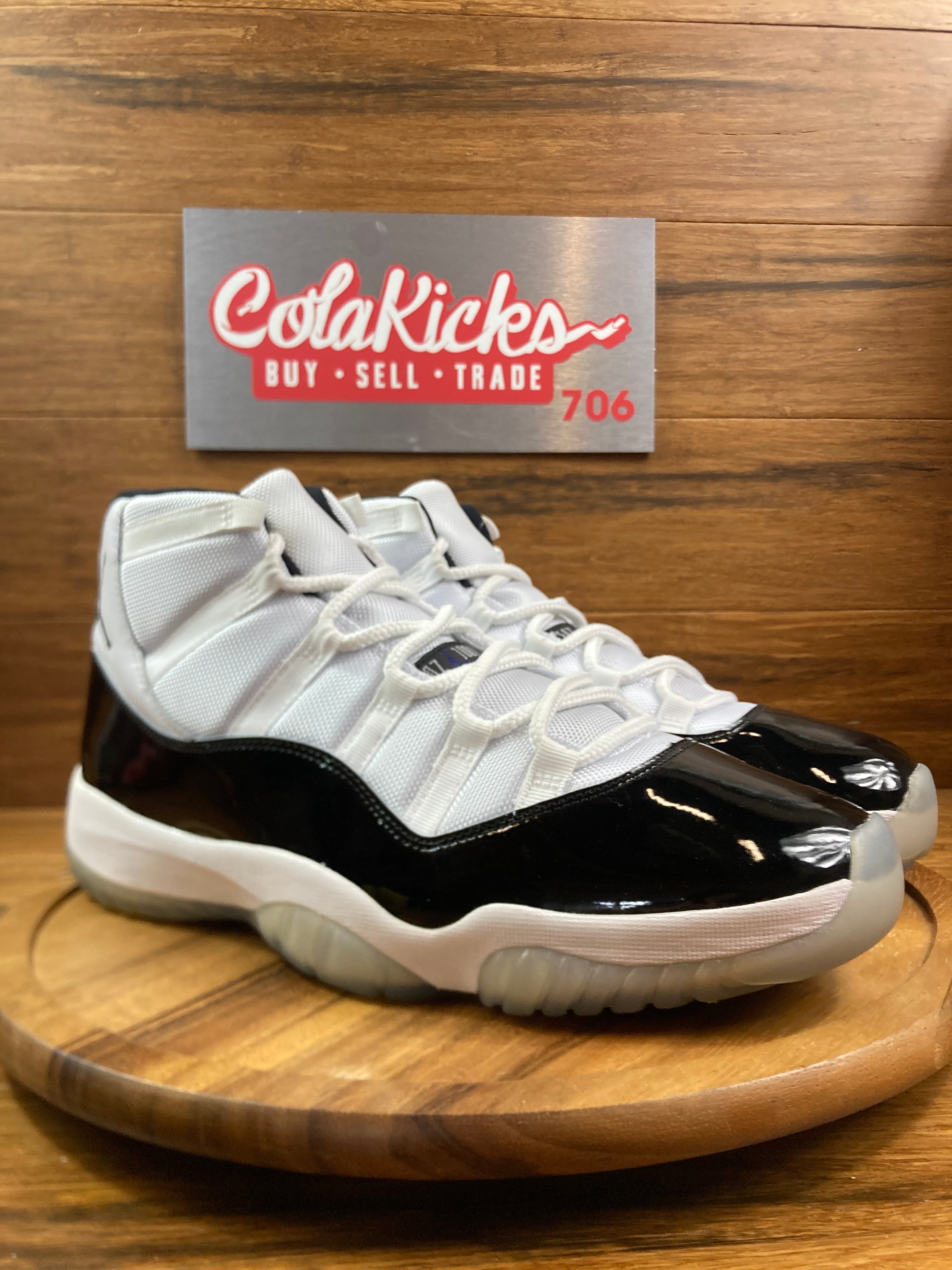 Jordan 11 Retro Concord (2018)