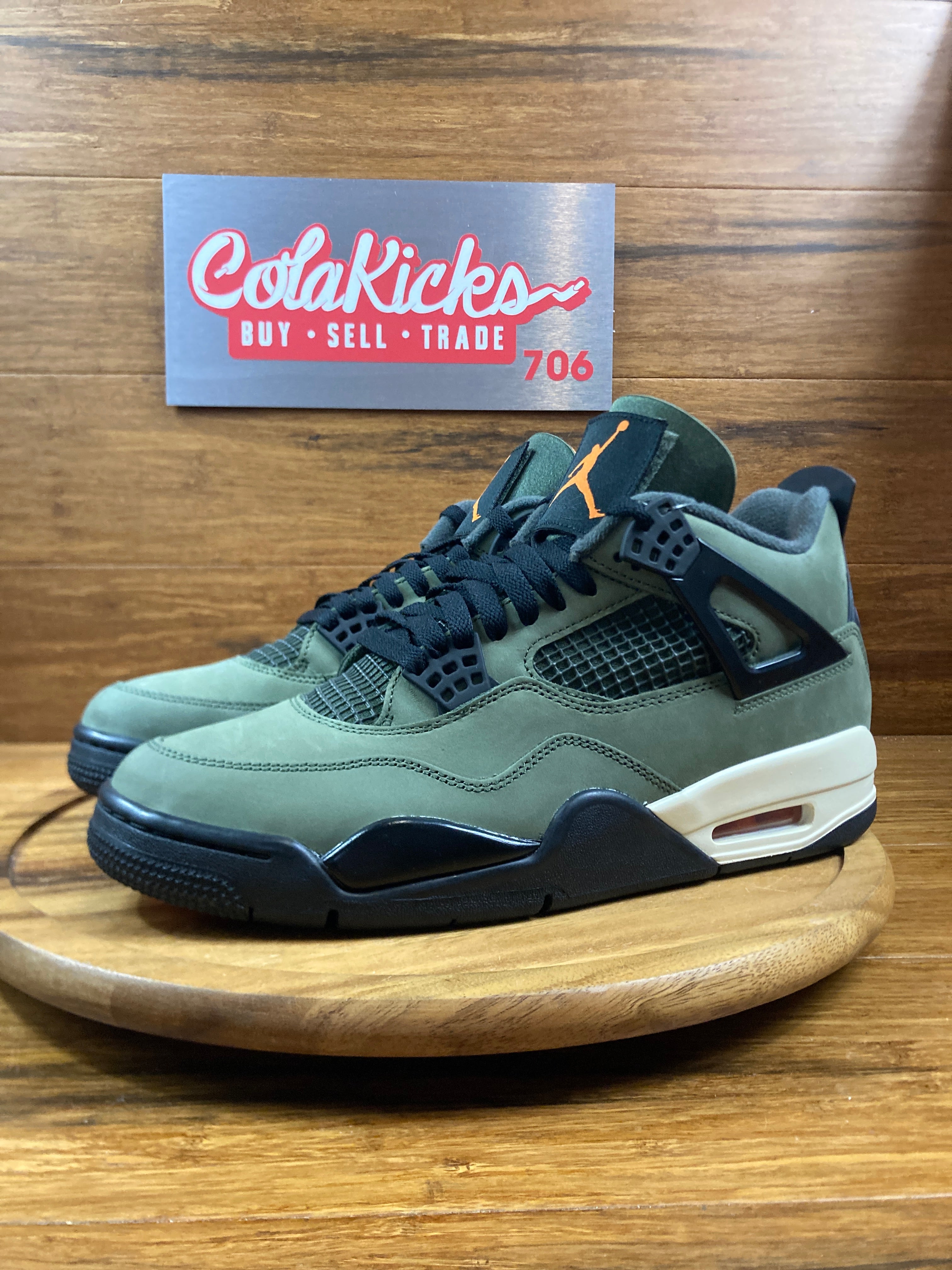 Jordan 4 Retro OG SP Undefeated (2025)