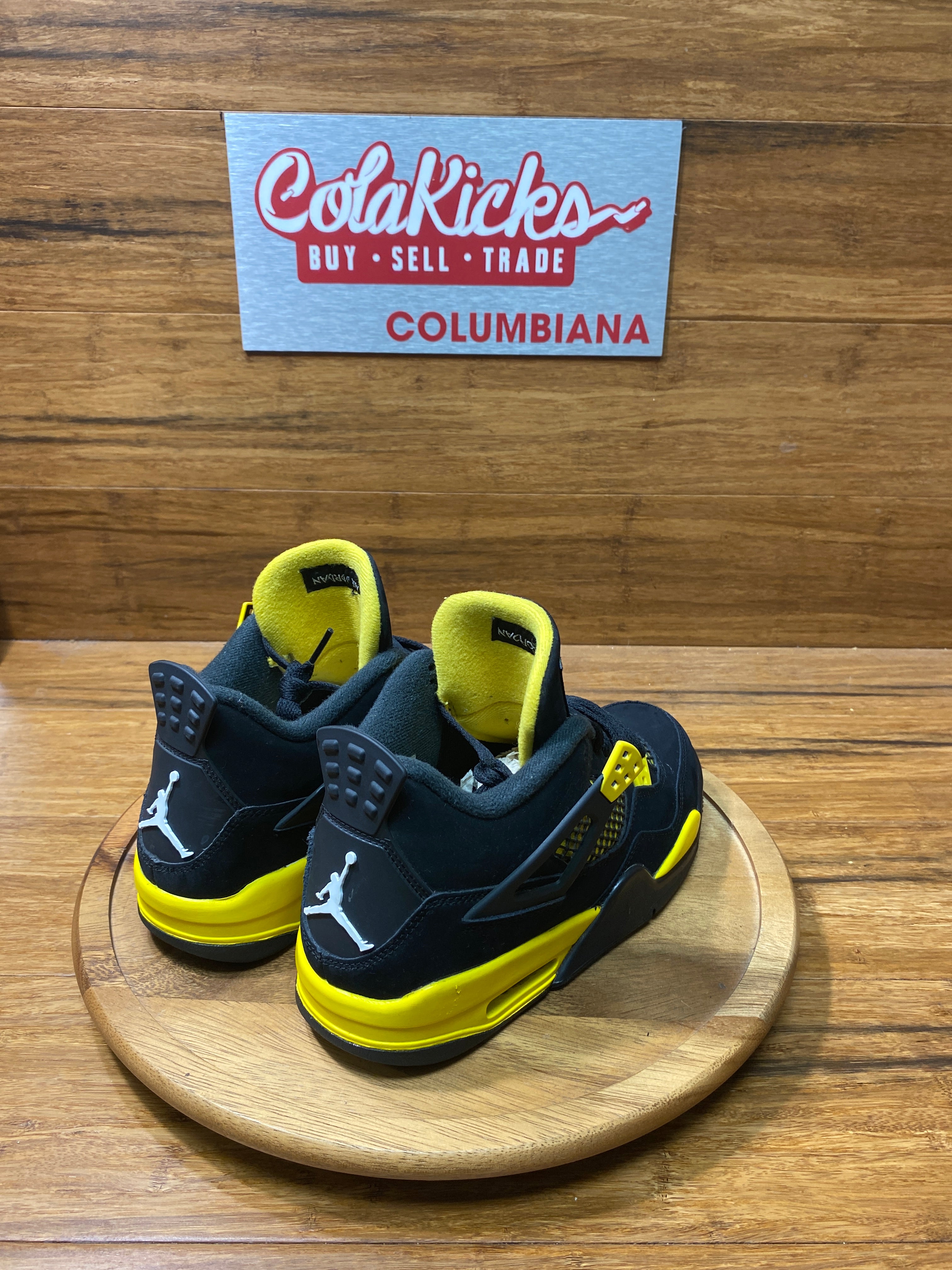 Jordan 4 Retro Thunder (2023) (GS)
