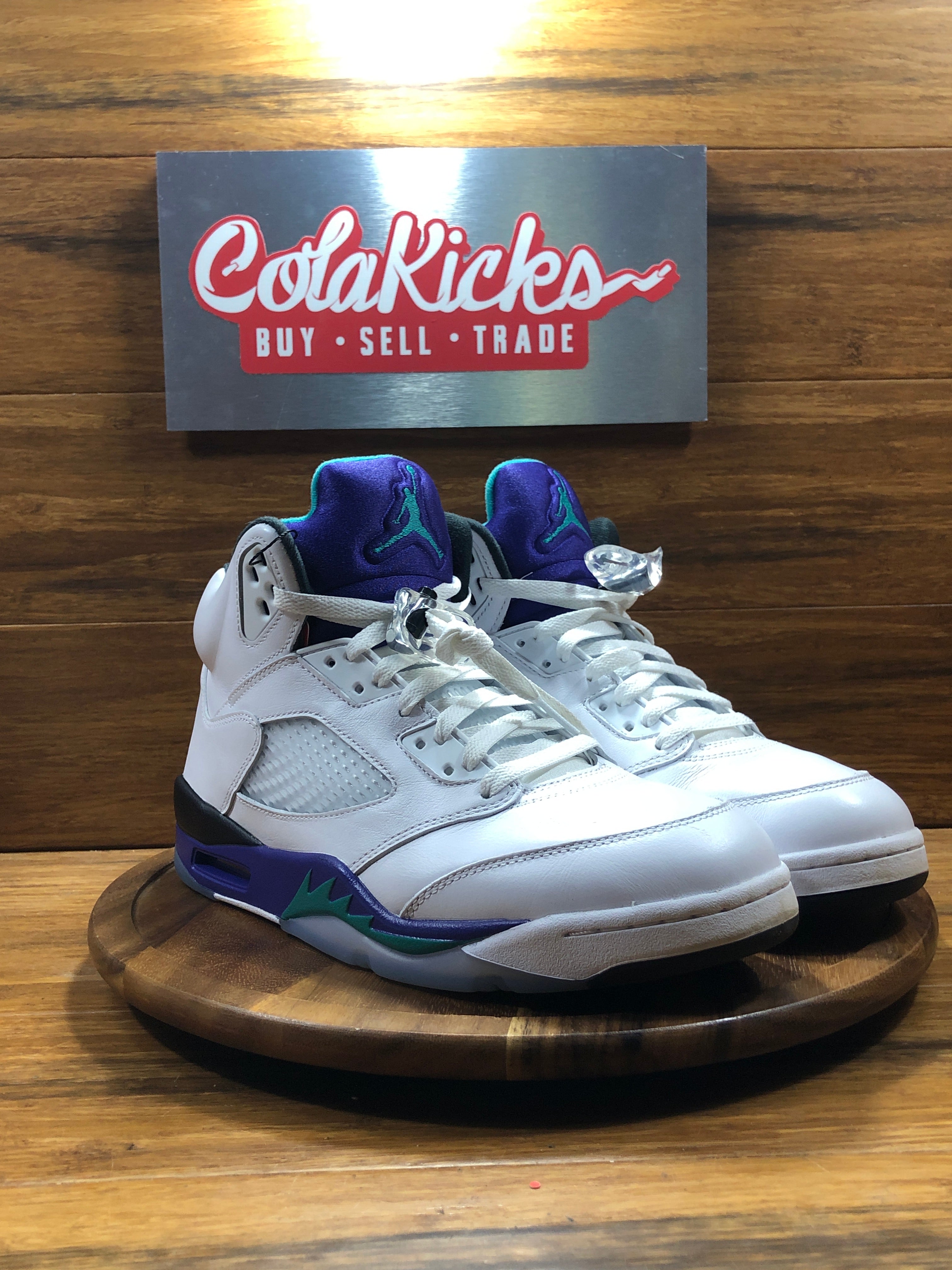 Jordan 5 Retro Grape (2025)