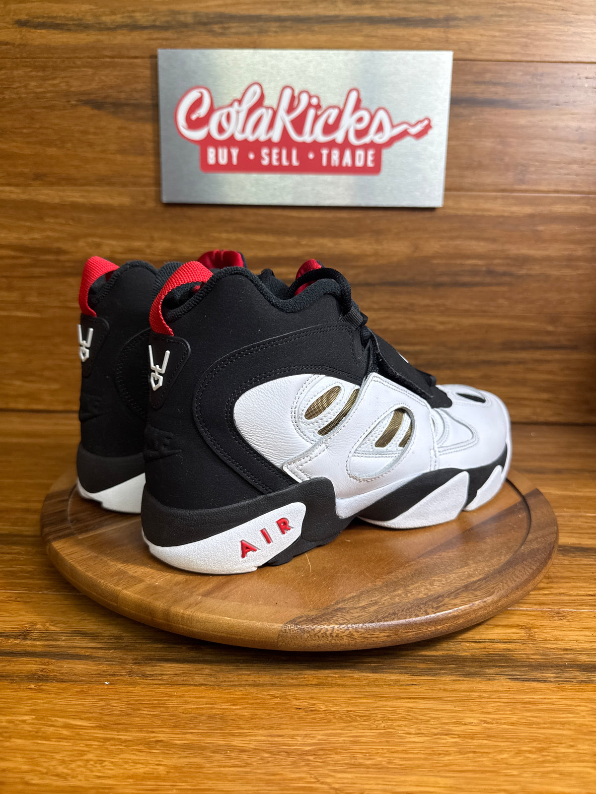 Nike Air Diamond Turf 2 49ers Home (2026)