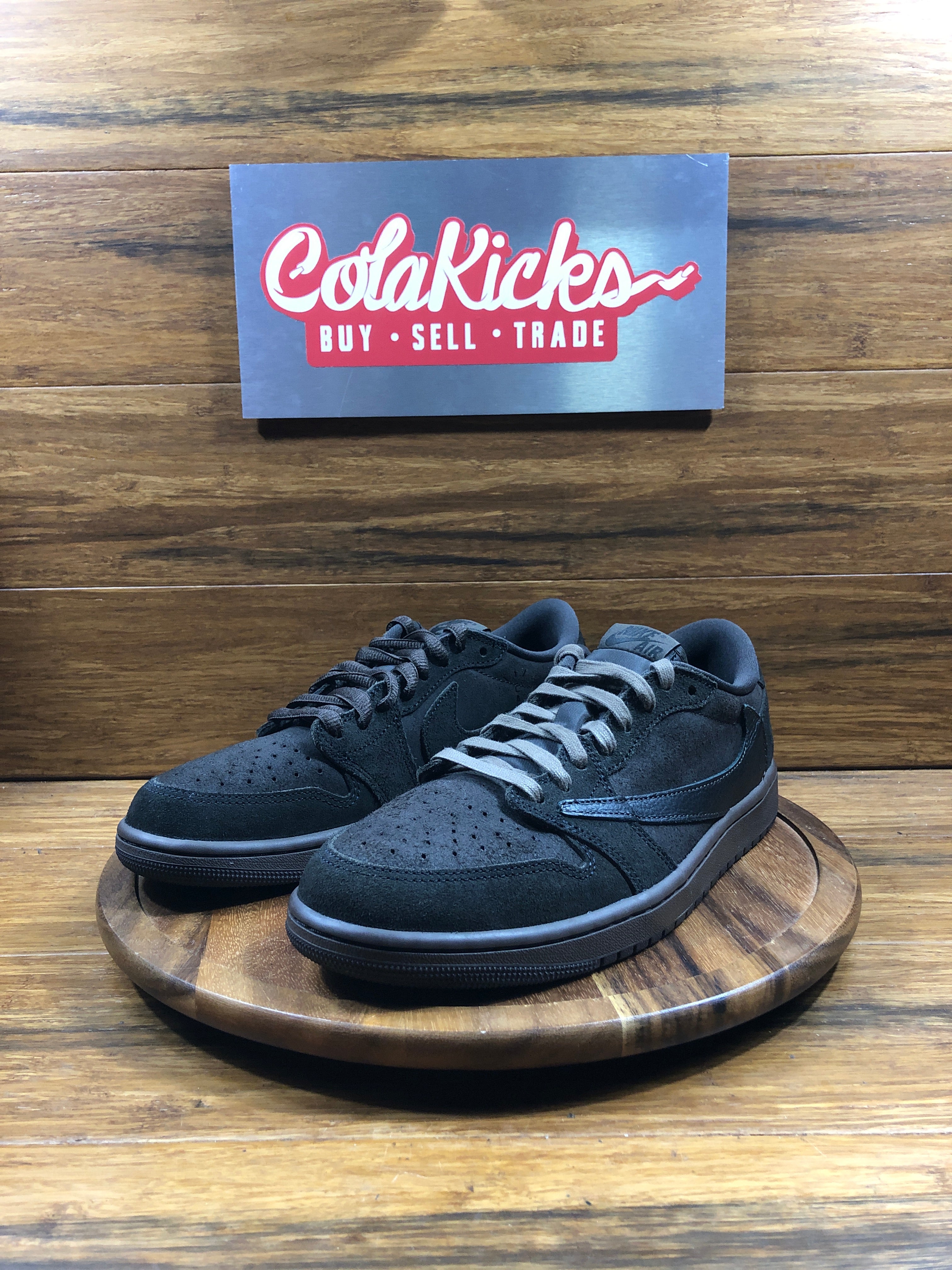 Jordan 1 Retro Low OG SP Travis Scott Velvet Brown