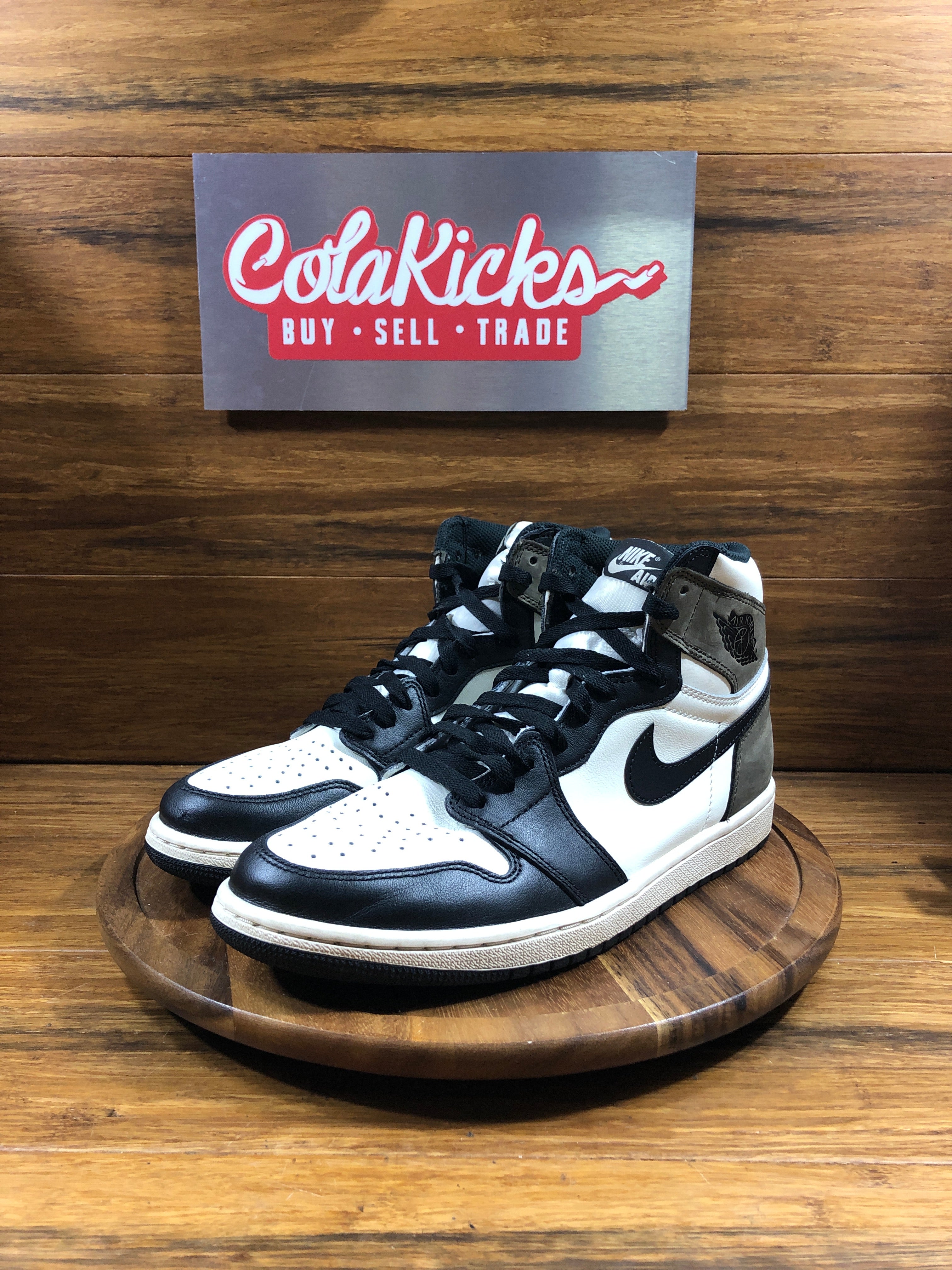 Jordan 1 Retro High Dark Mocha