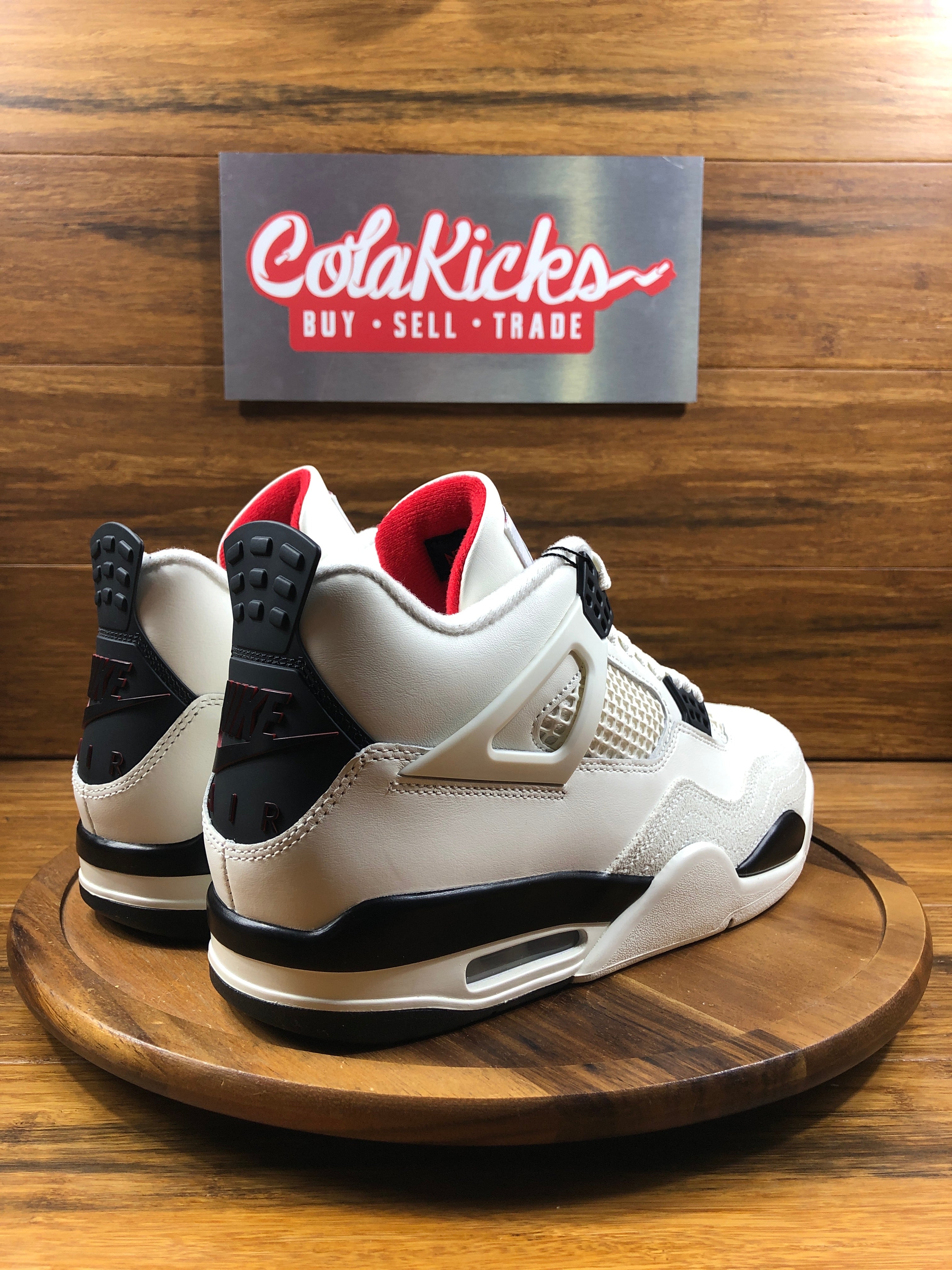Jordan 4 Retro OG Flight Club