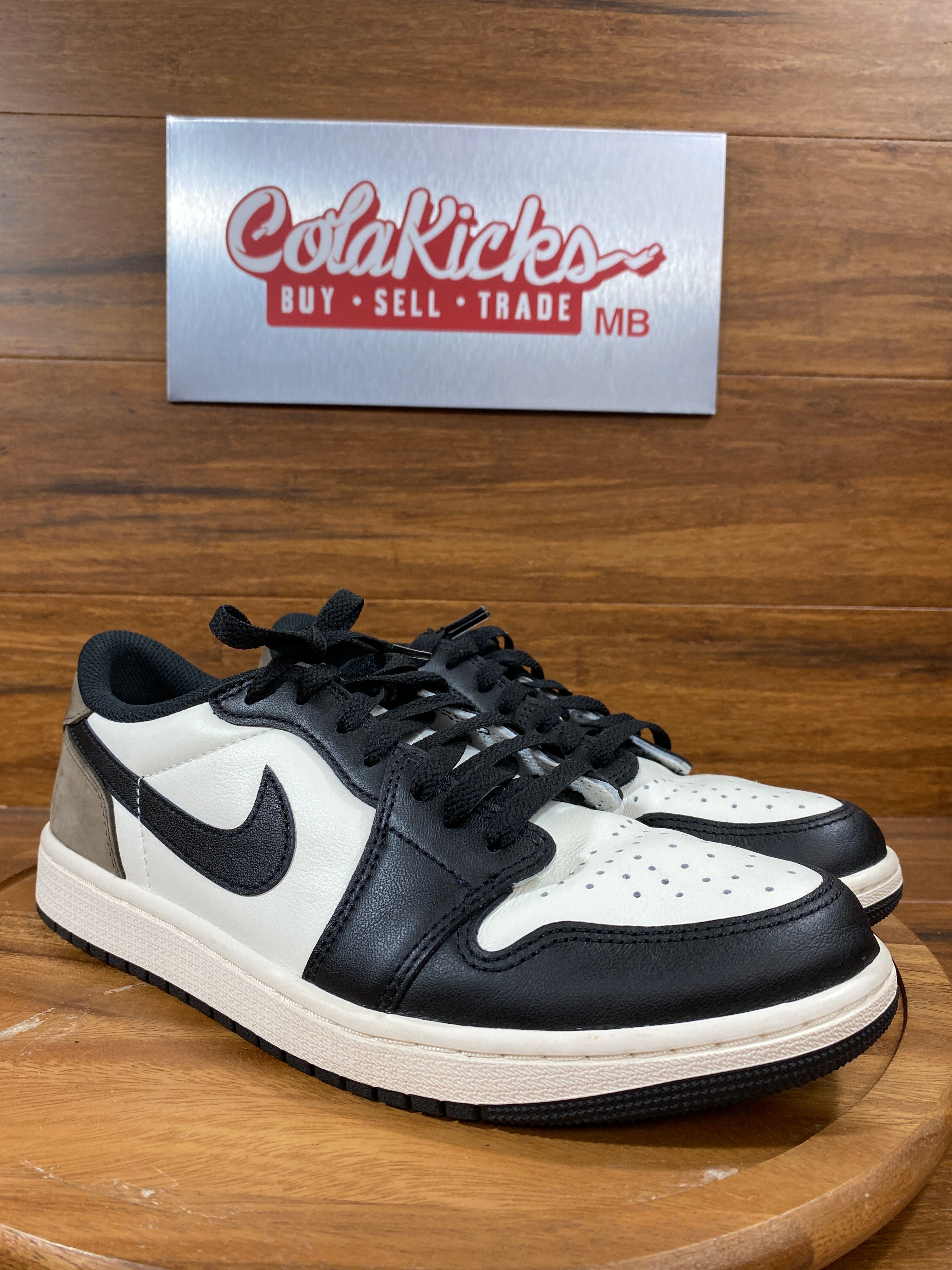 Jordan 1 Retro Low OG Mocha