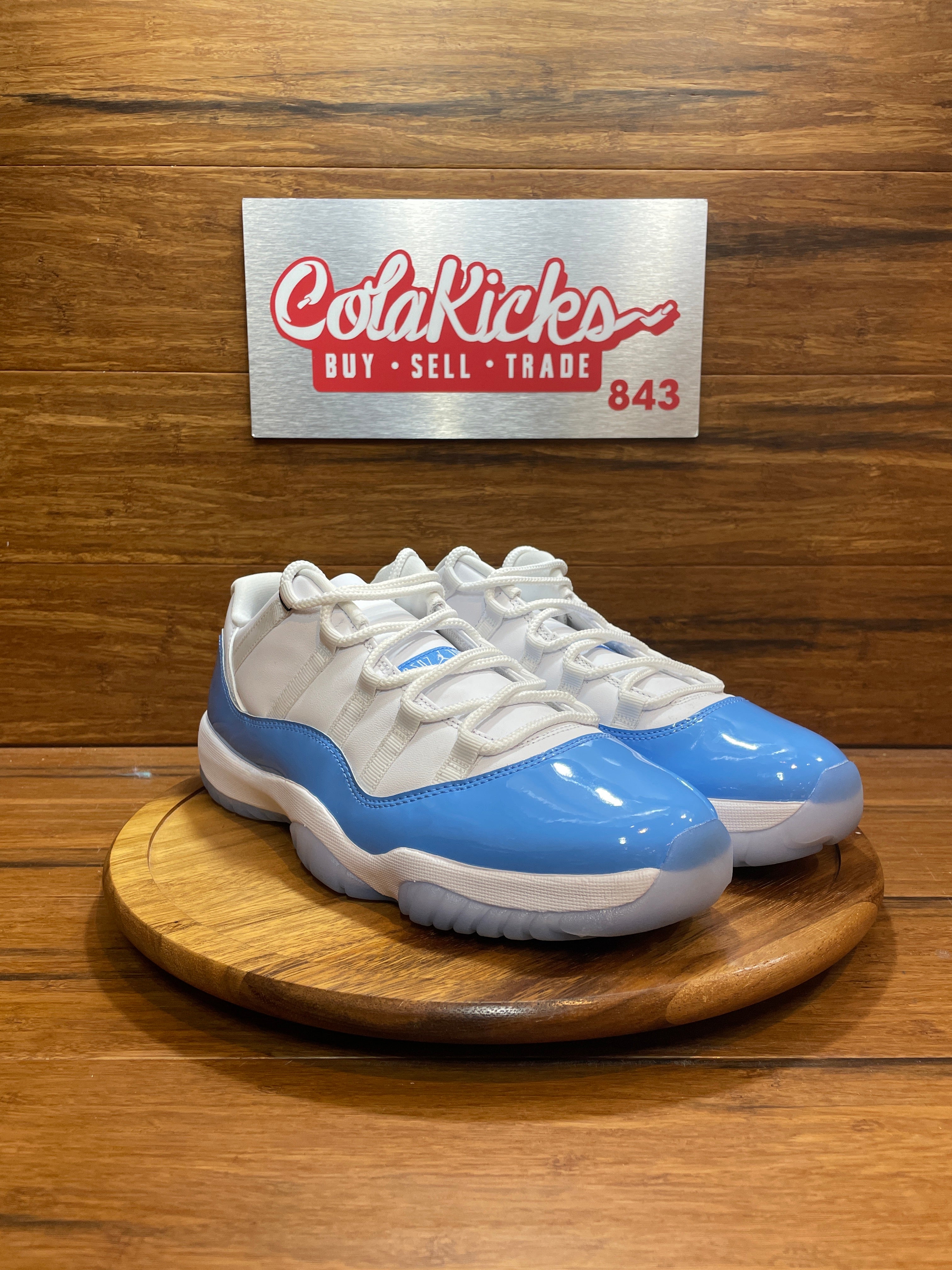Jordan 11 Retro Low University Blue (2026)