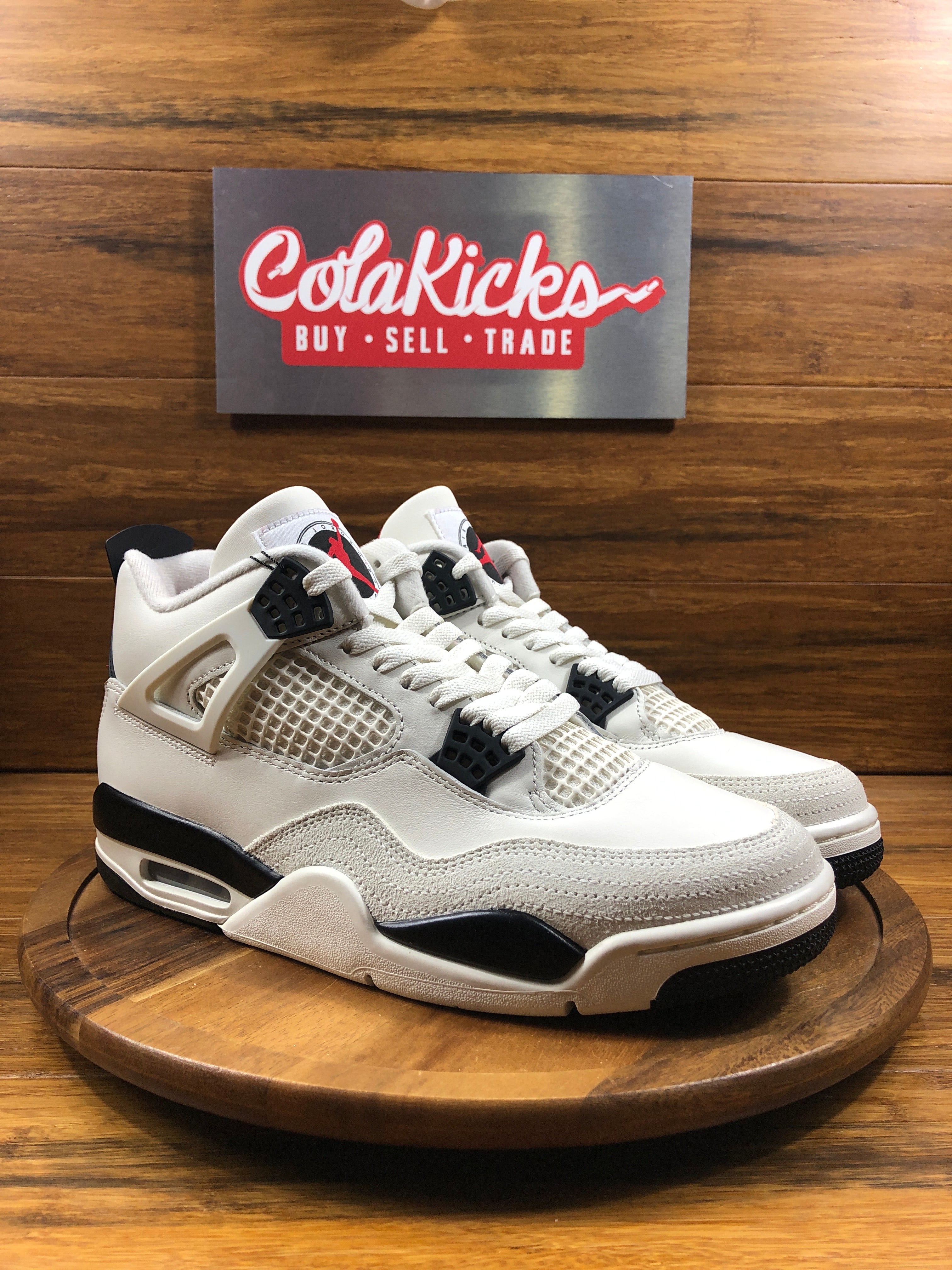 Jordan 4 Retro OG Flight Club