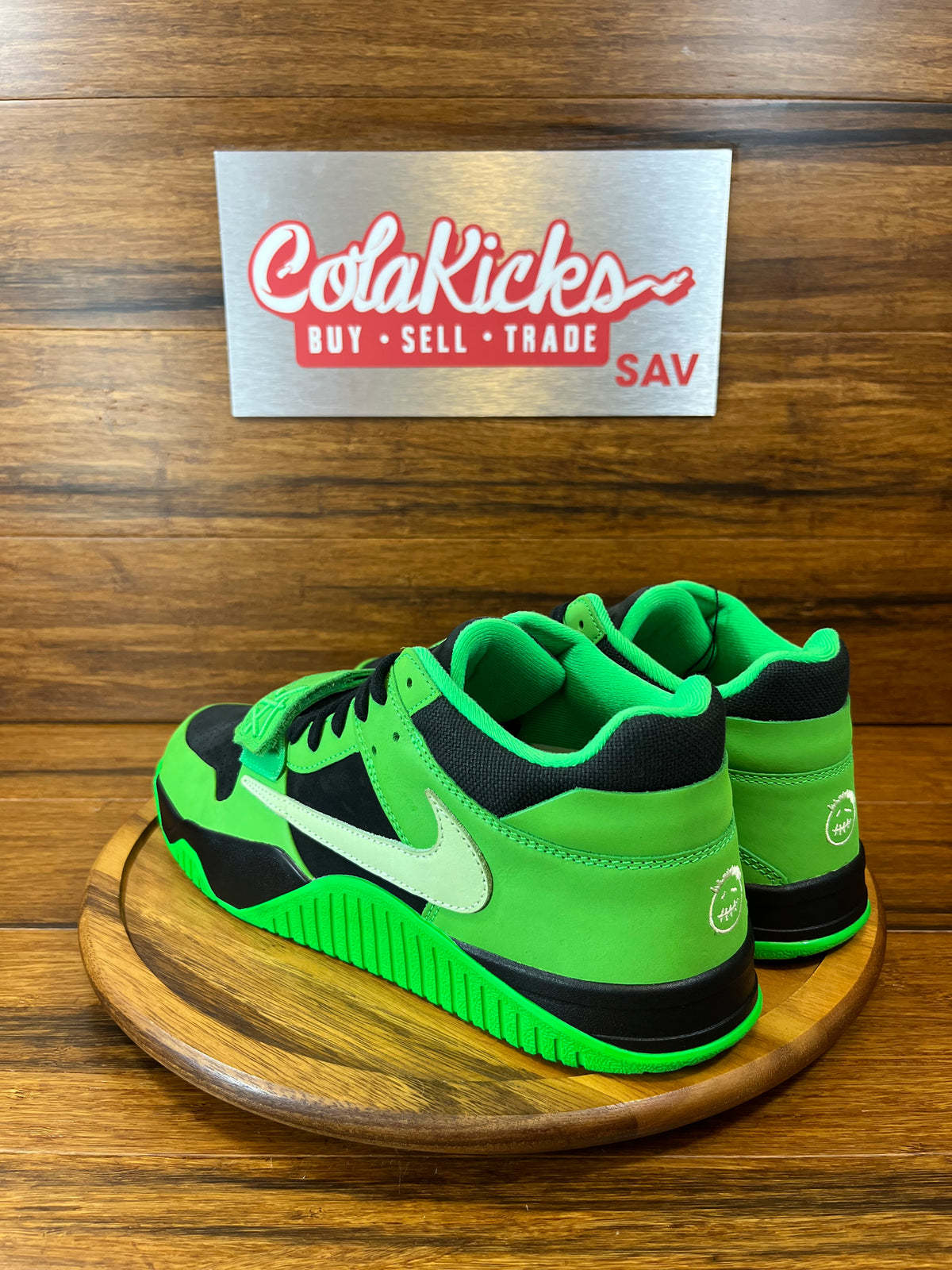 Jordan CJ1 T-Rexx Travis Scott Green Spark