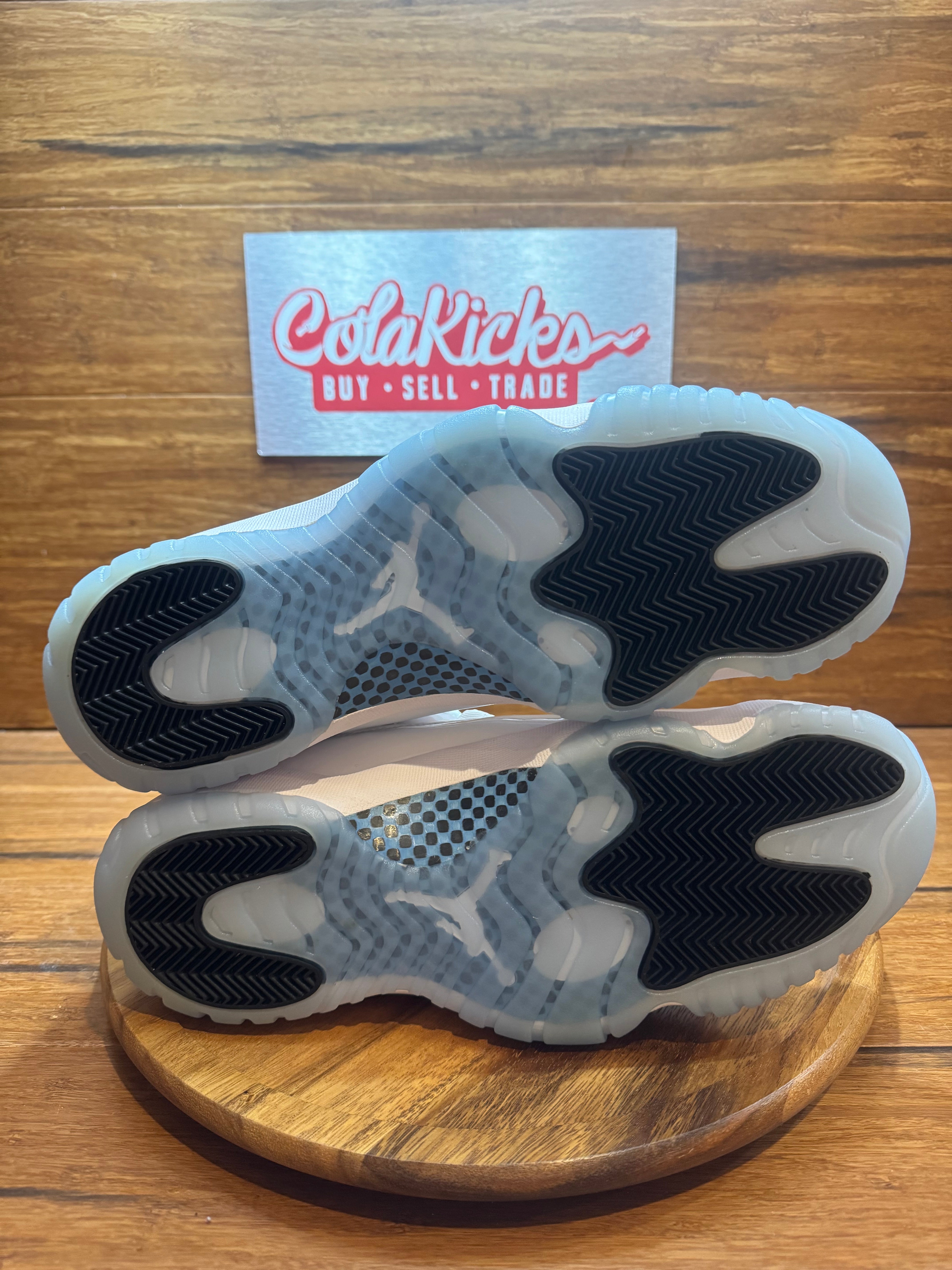 Jordan 11 Retro Legend Blue (2024)