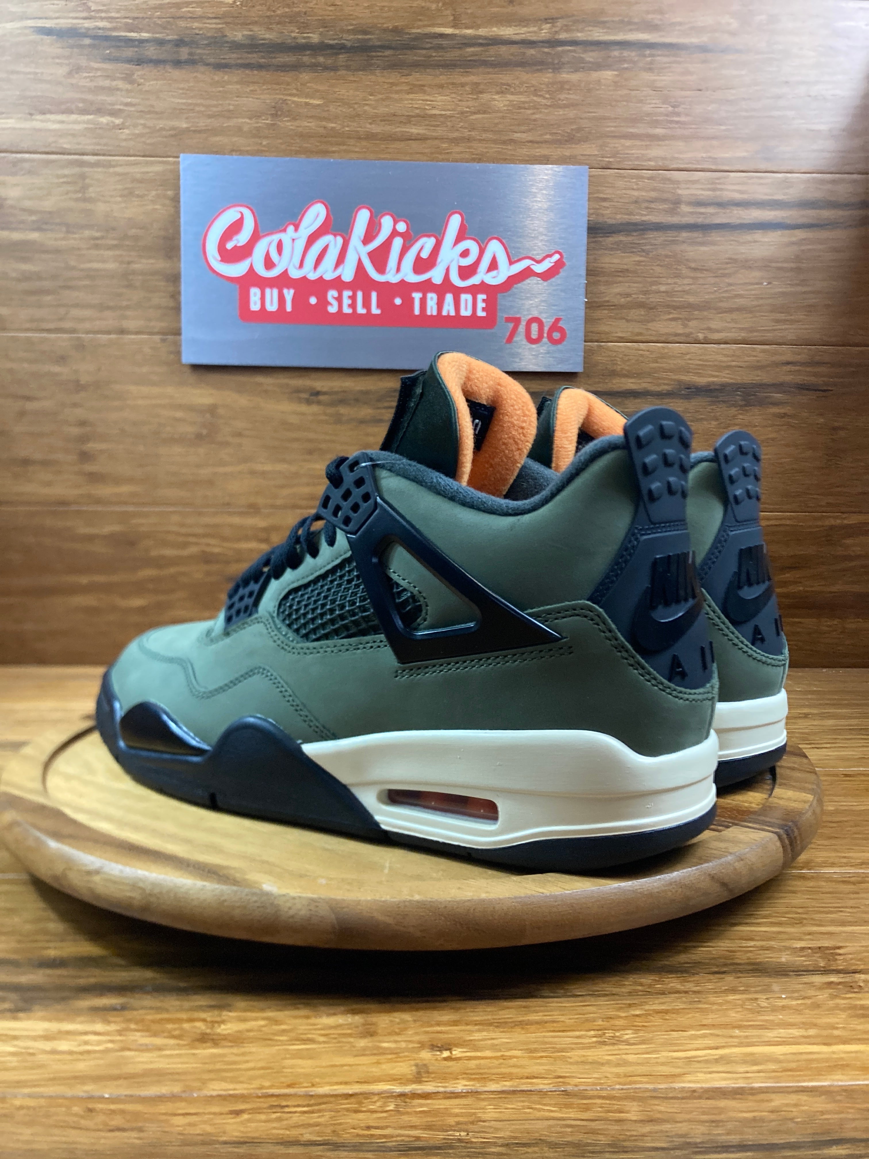 Jordan 4 Retro OG SP Undefeated (2025)