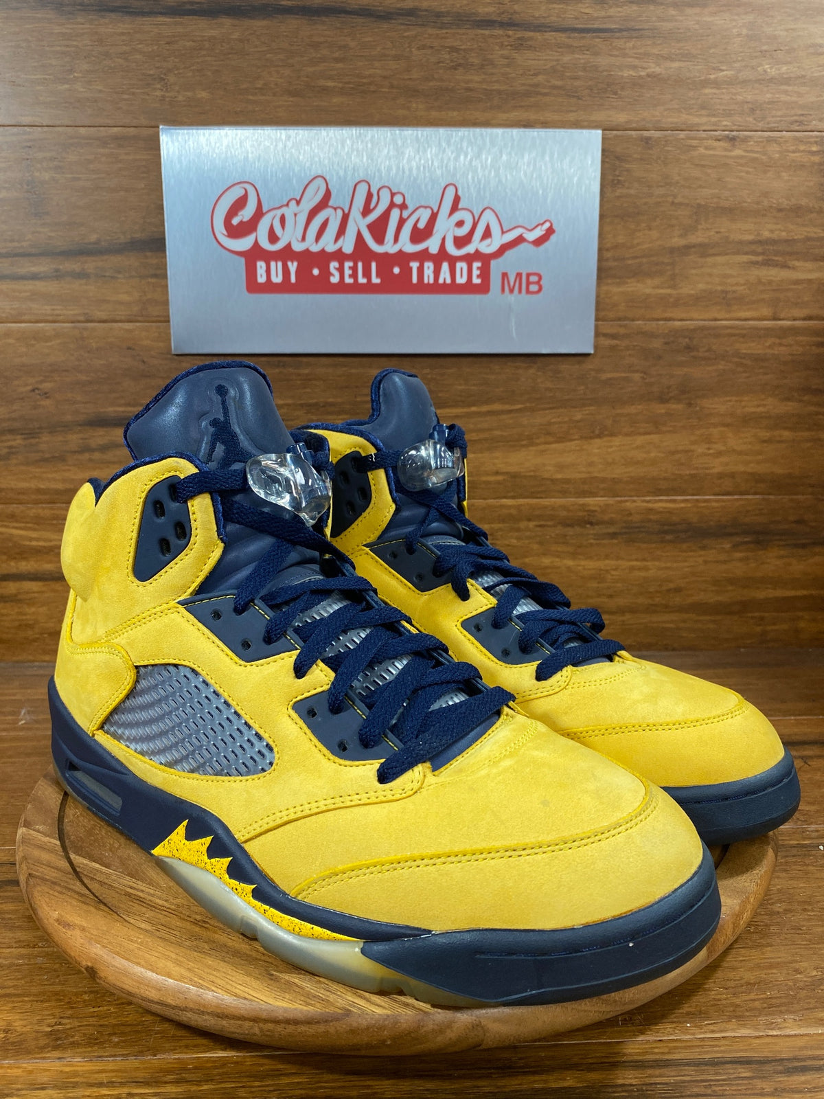Jordan 5 Retro Michigan (2019)