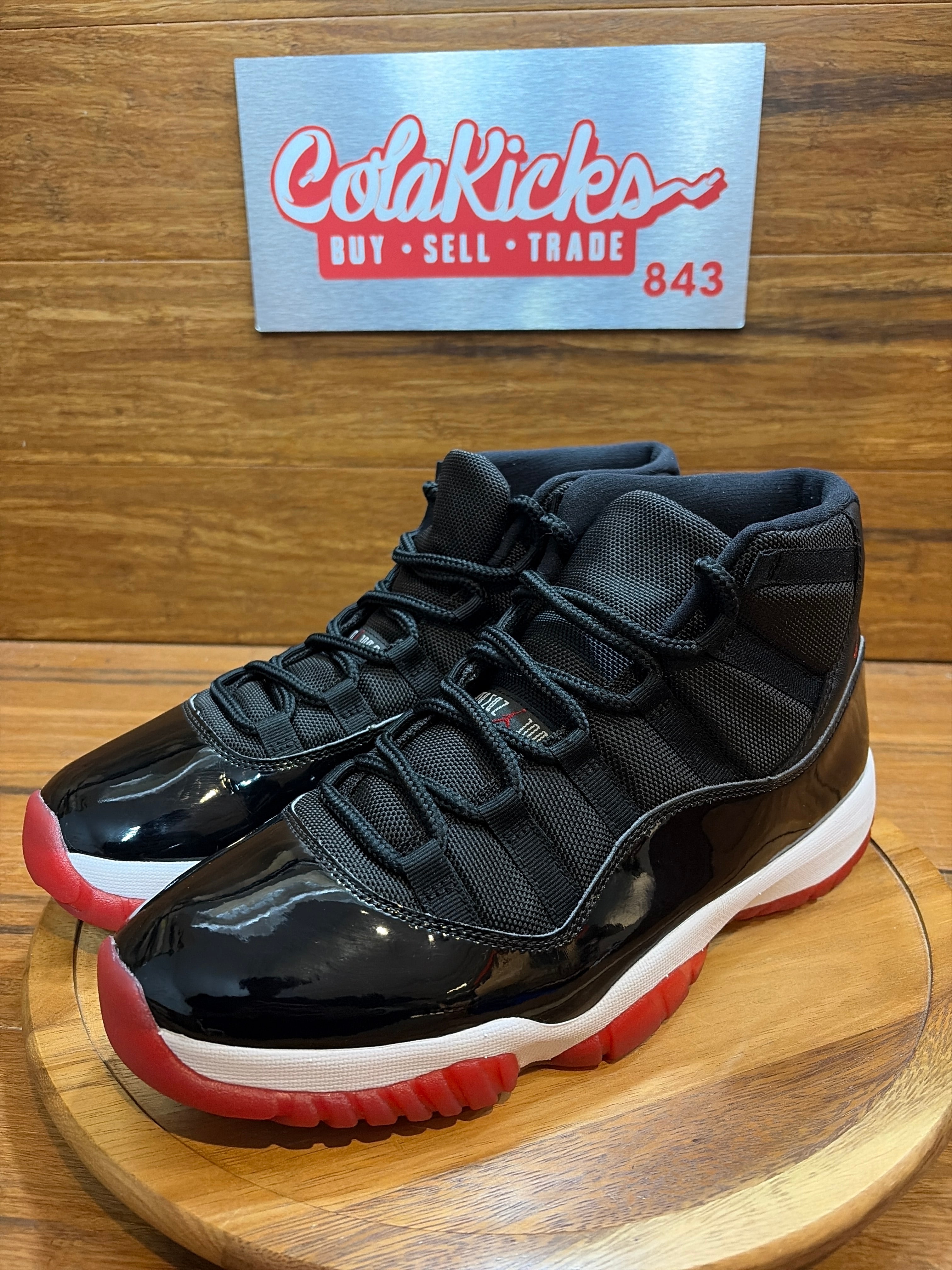 Jordan 11 Retro Playoffs Bred (2019)