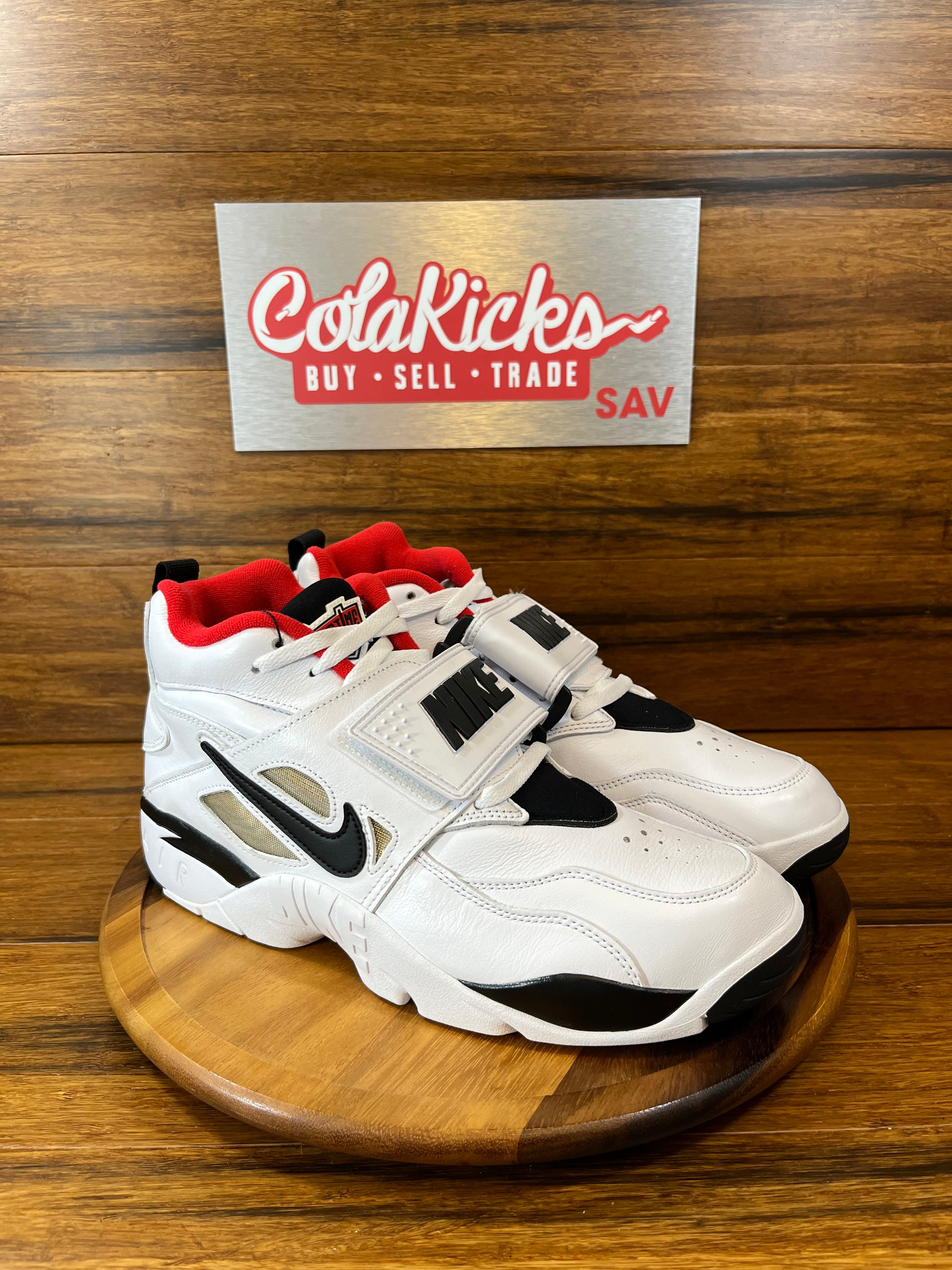 Nike Air Diamond Turf Proto '92 Atlanta Falcons