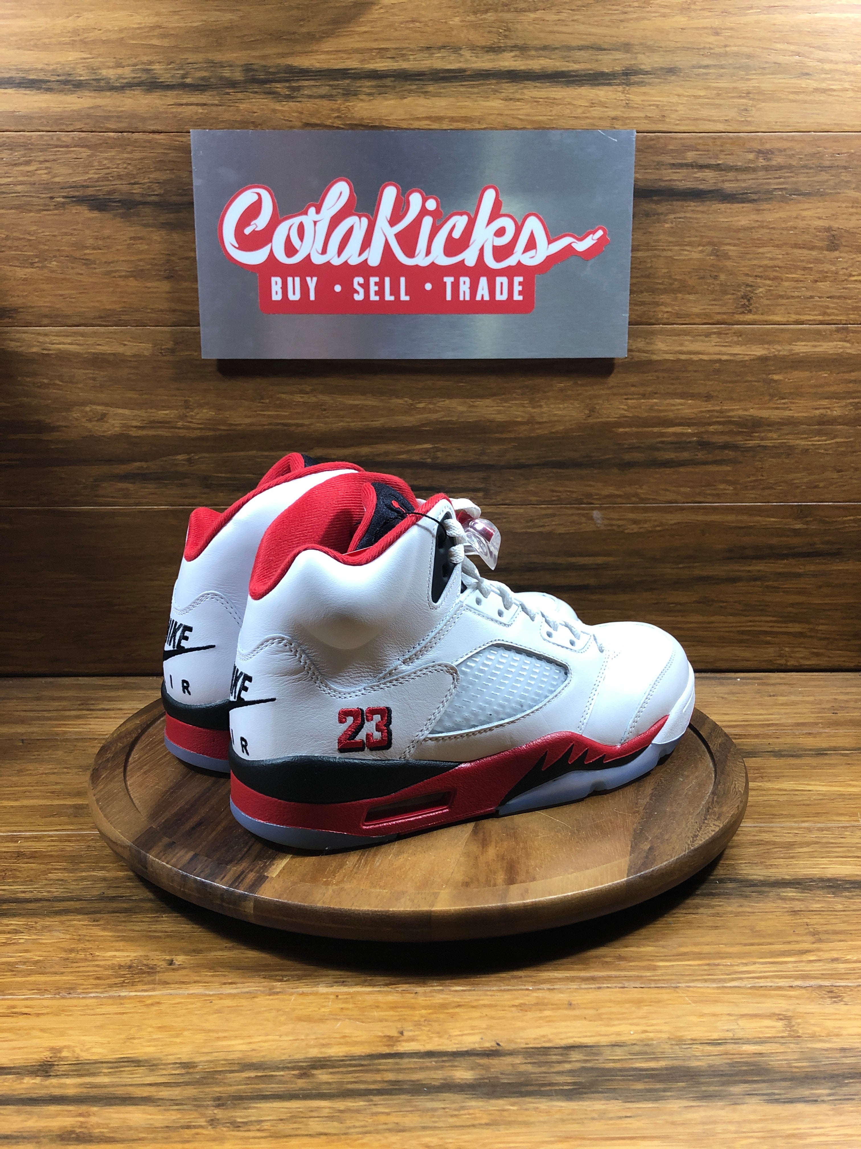 Jordan 5 Retro Fire Red Black Tongue (2025)