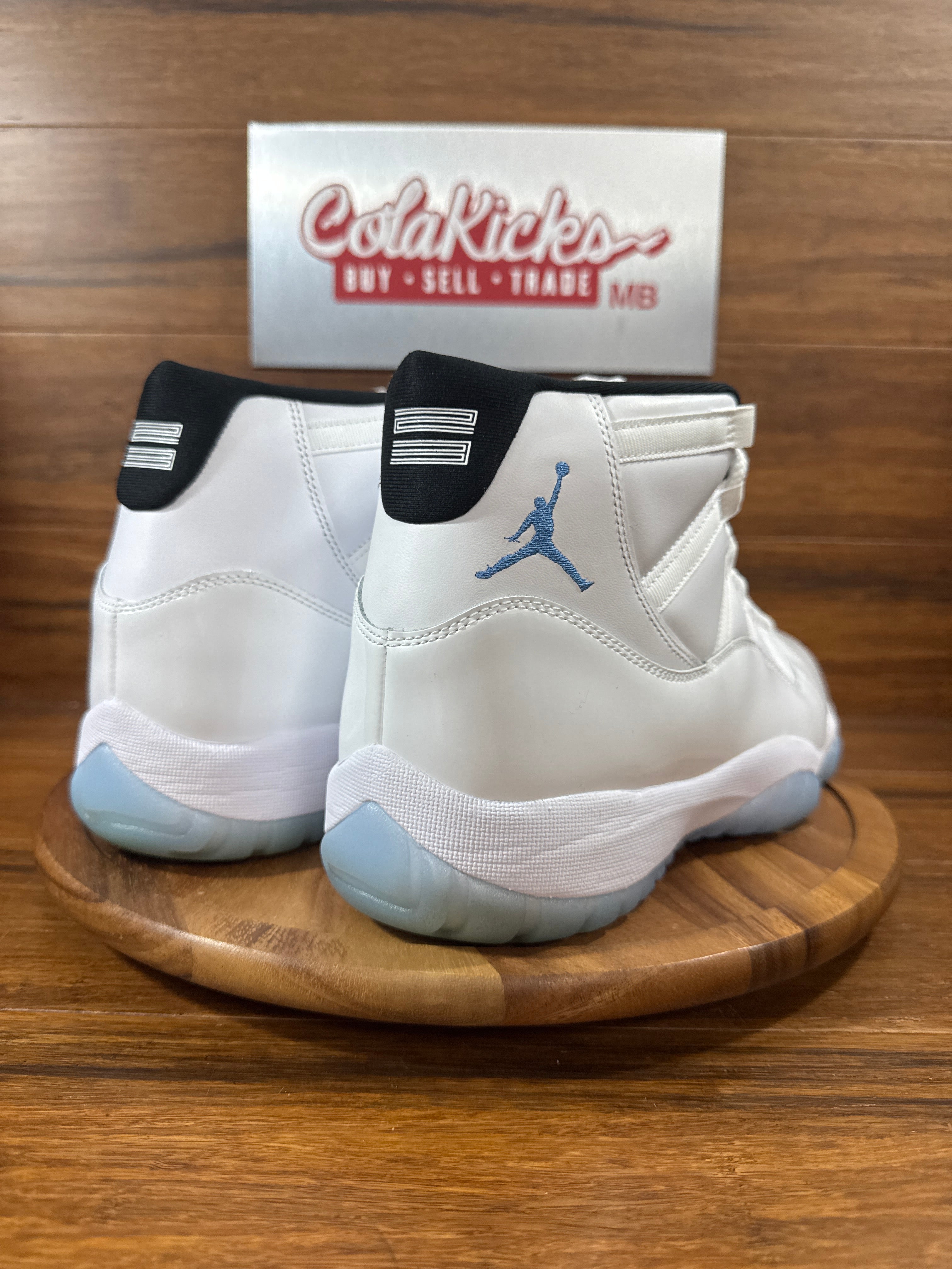 Jordan 11 Retro Legend Blue (2024)