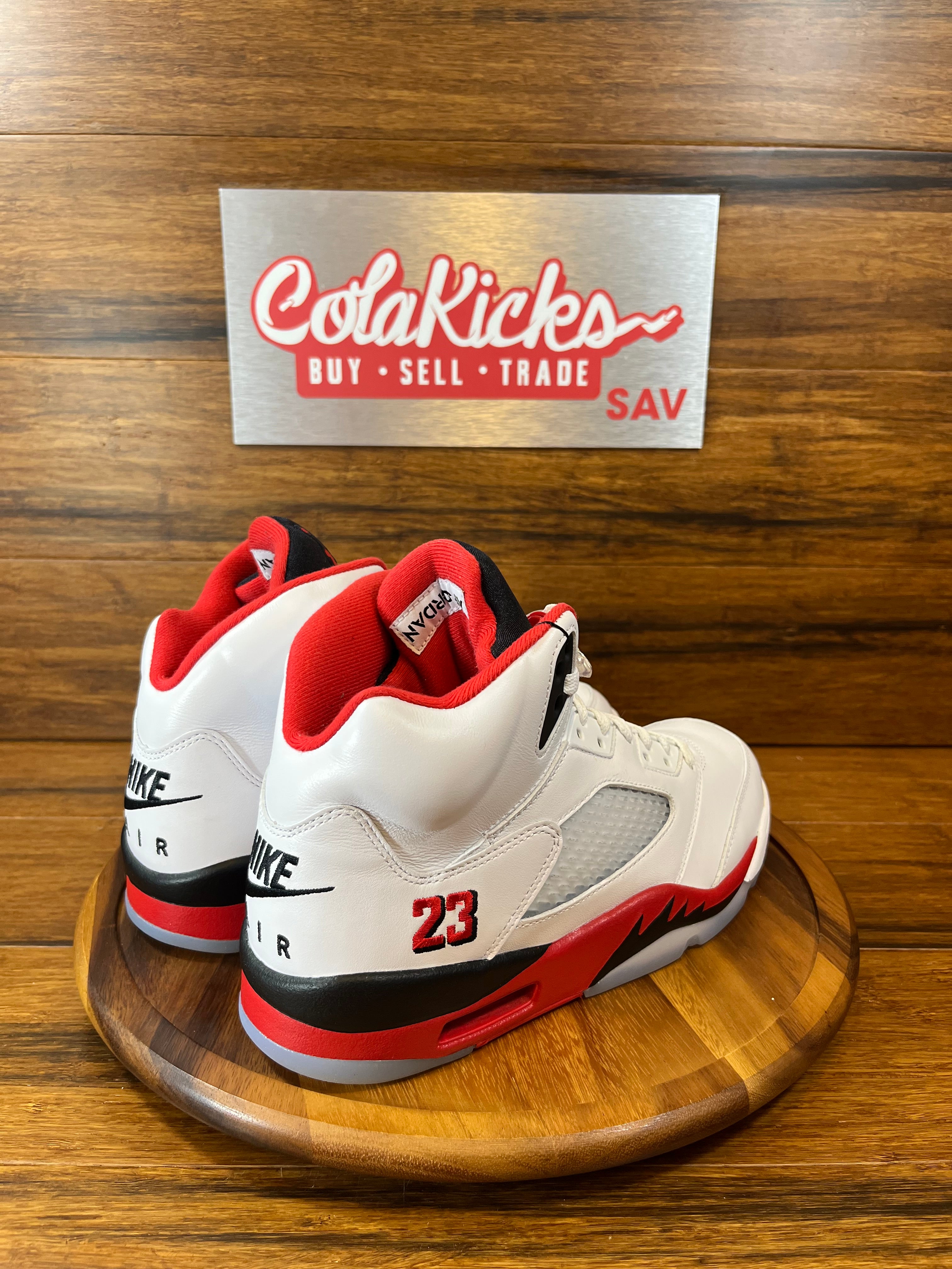 Jordan 5 Retro Fire Red Black Tongue (2025)