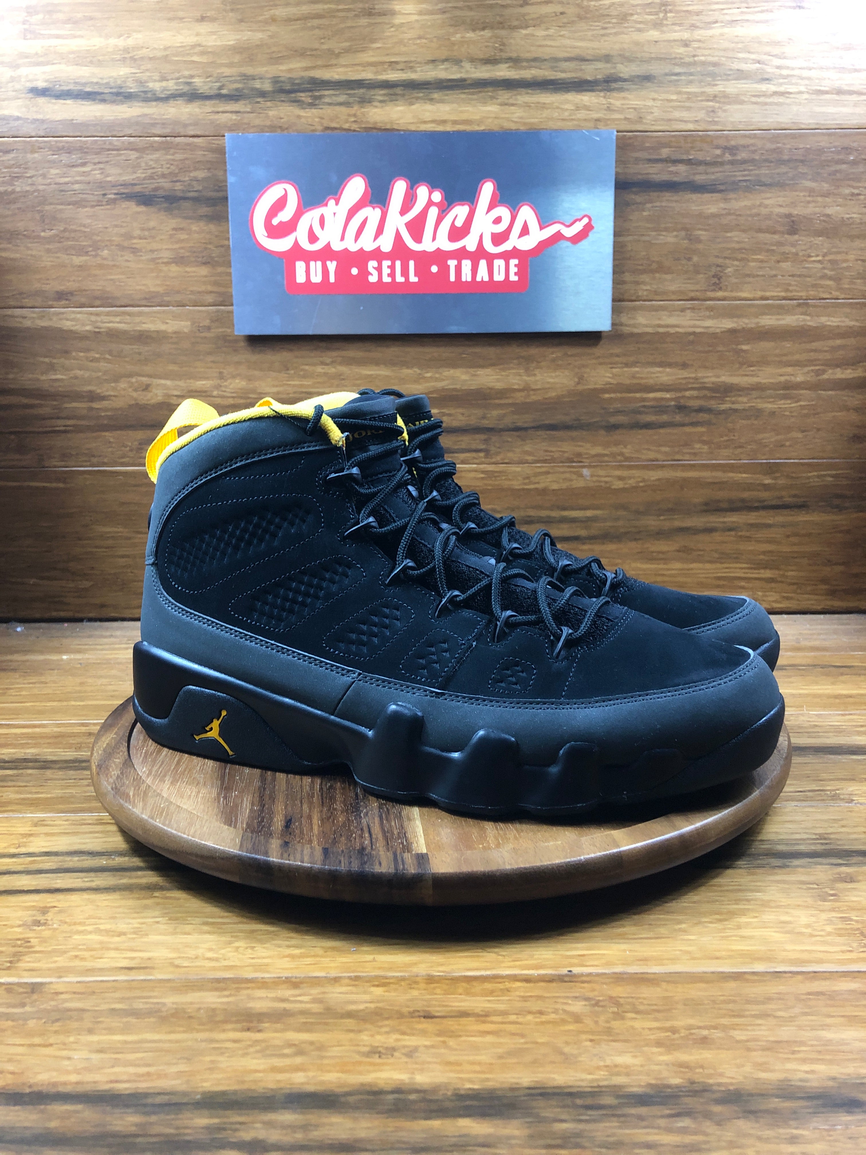 Jordan 9 Retro Dark Charcoal University Gold