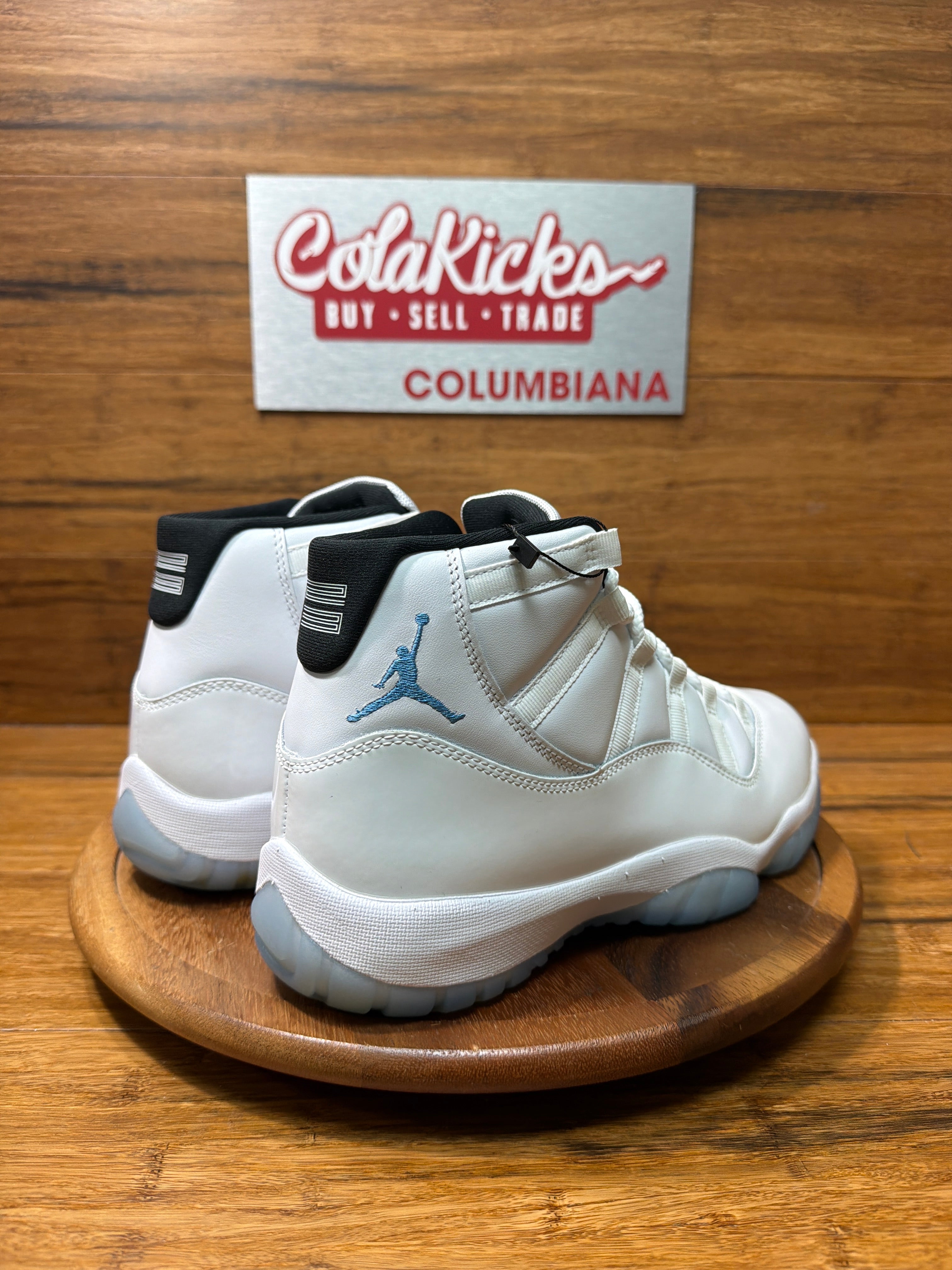 Jordan 11 Retro Legend Blue (2024)