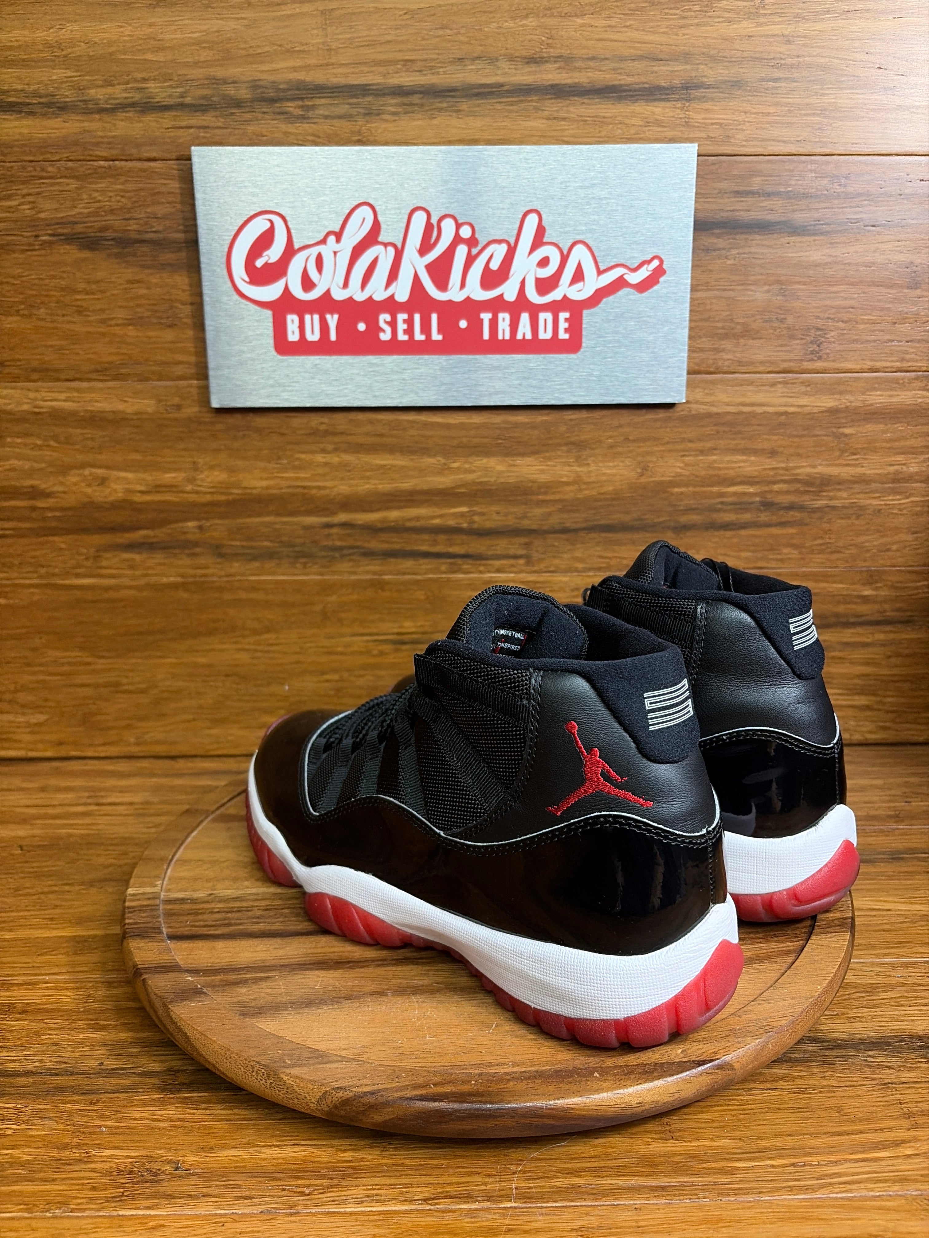 Jordan 11 Retro Playoffs Bred (2019)