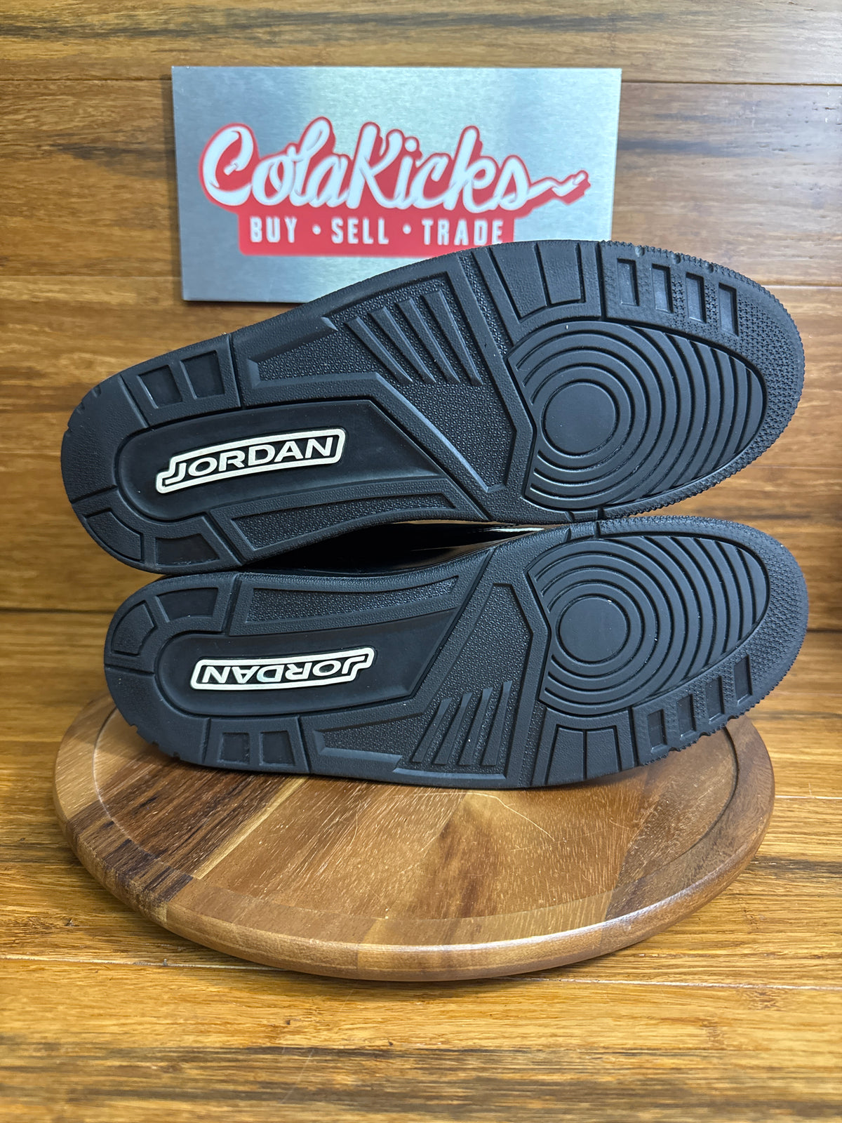 Jordan 3 Retro Black Cat (2025)
