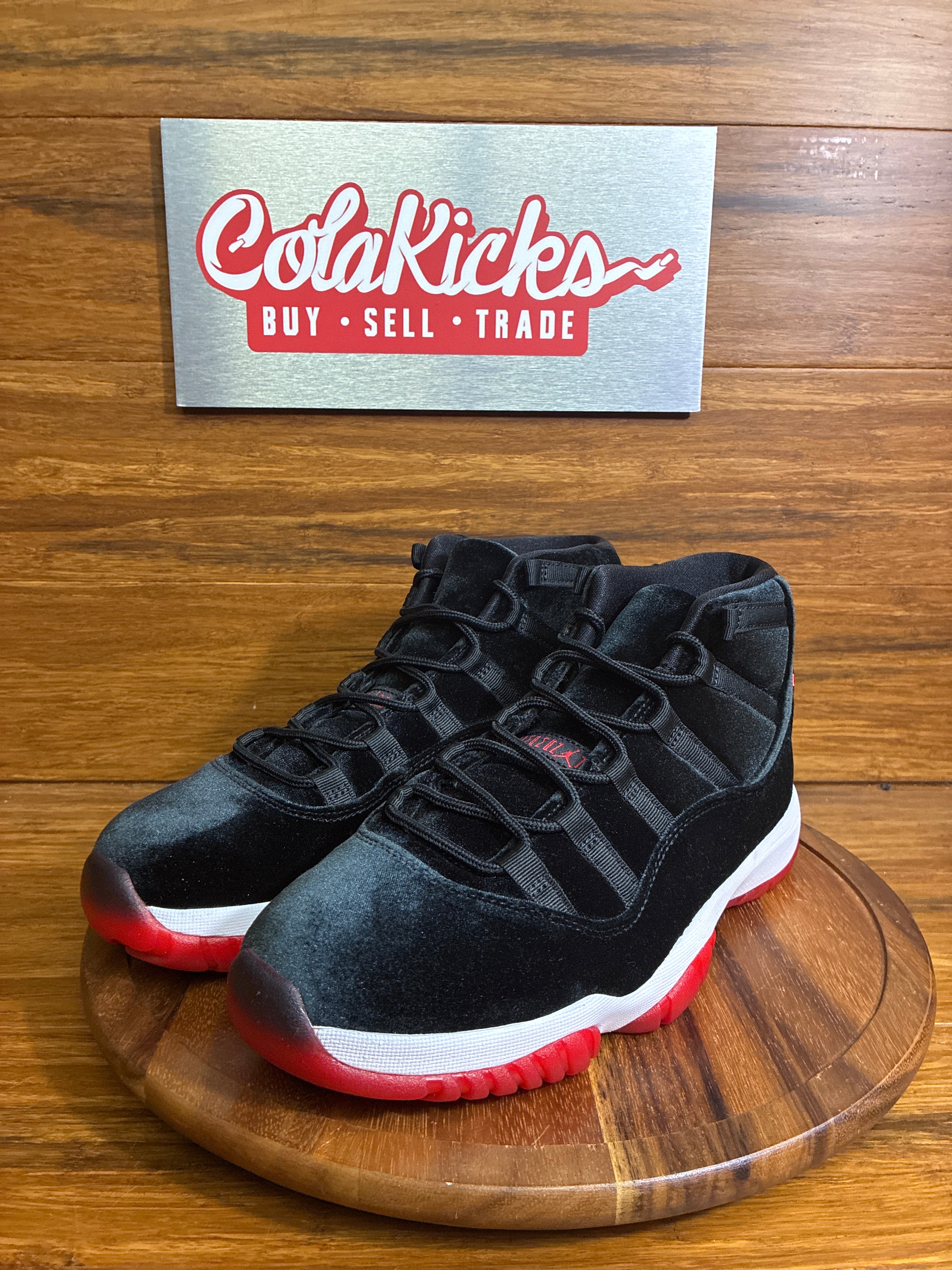 Jordan 11 Retro Bred Velvet (Women's)