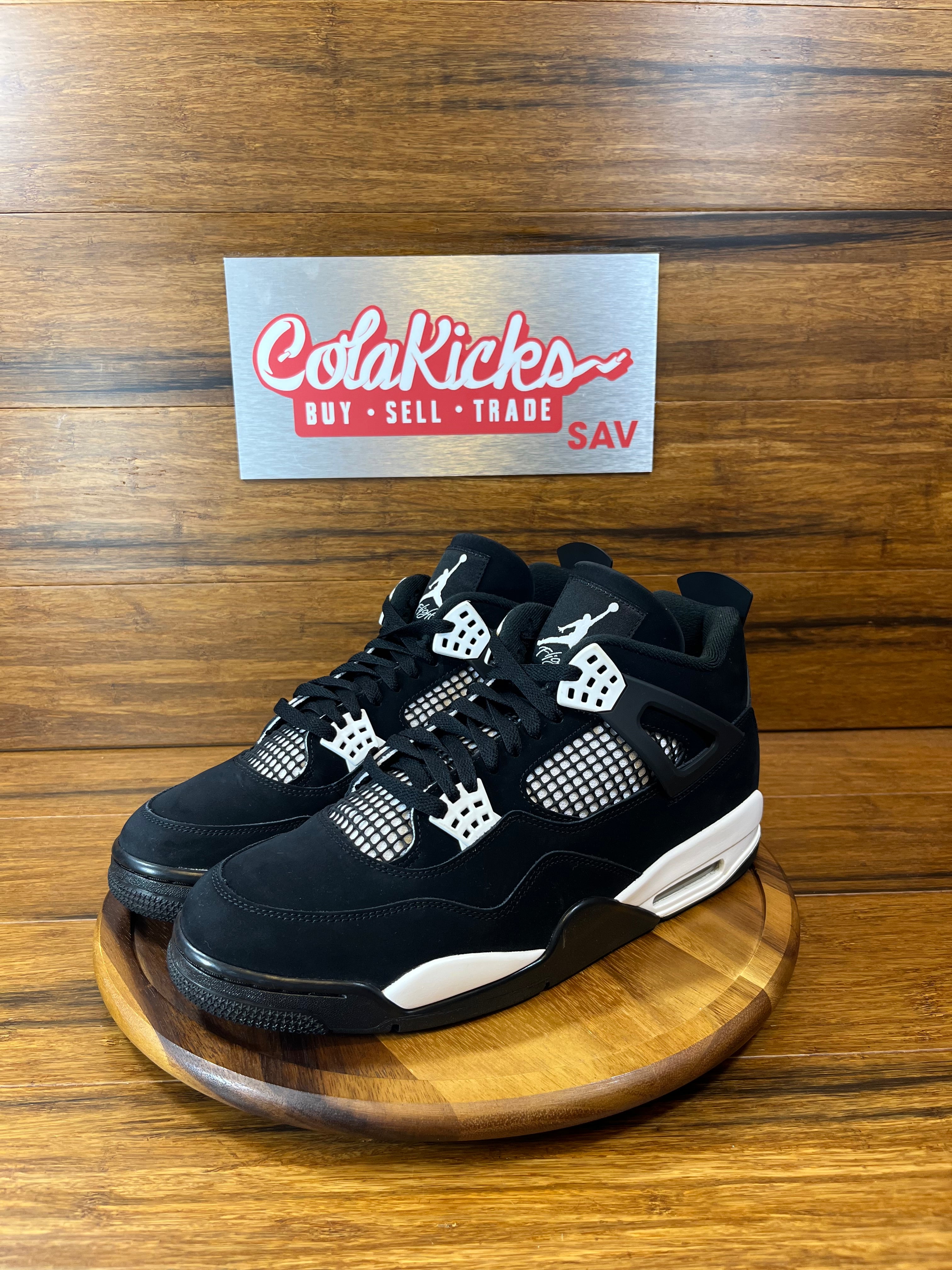 Jordan 4 Retro White Thunder