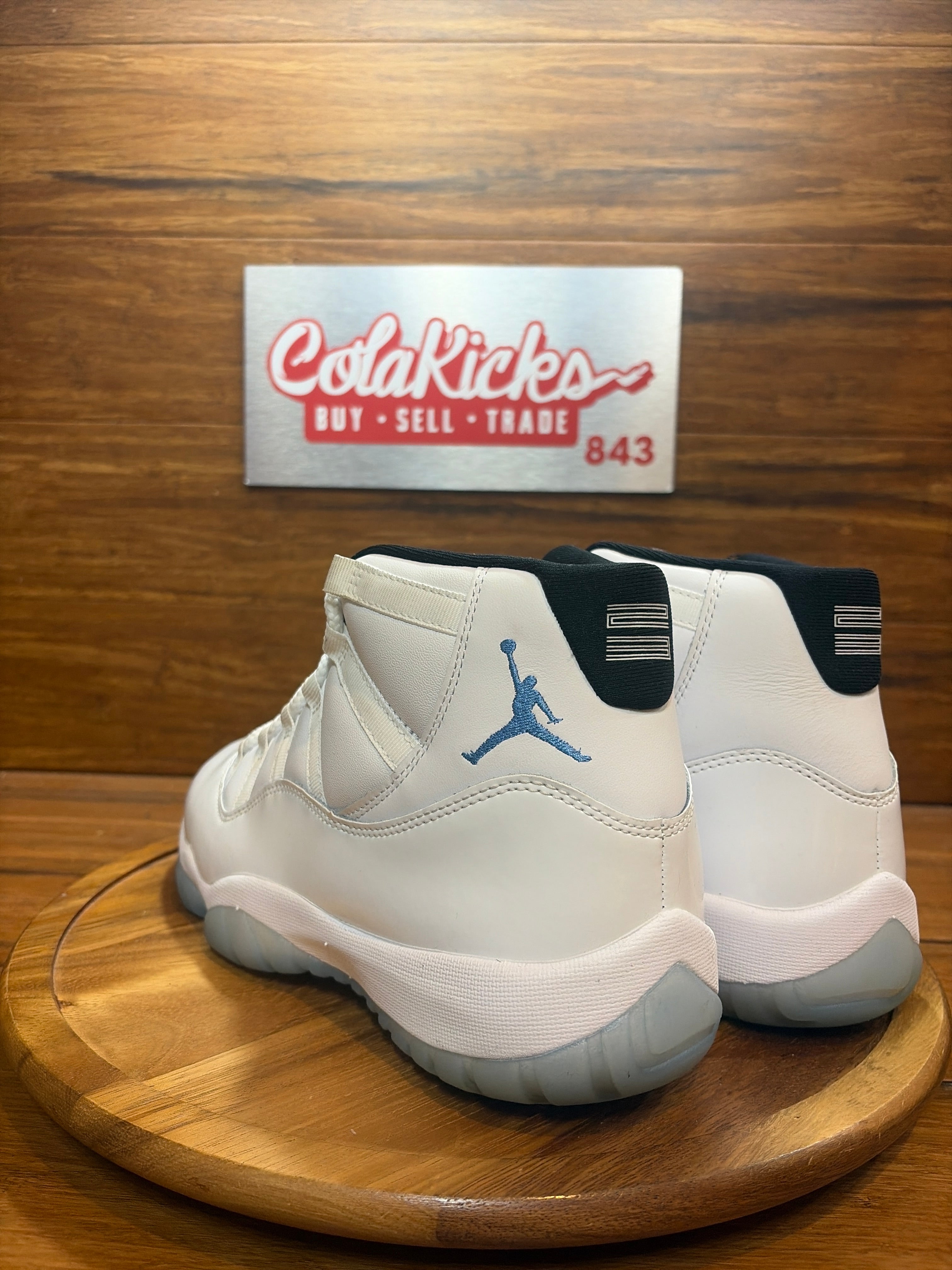 Jordan 11 Retro Legend Blue (2024)