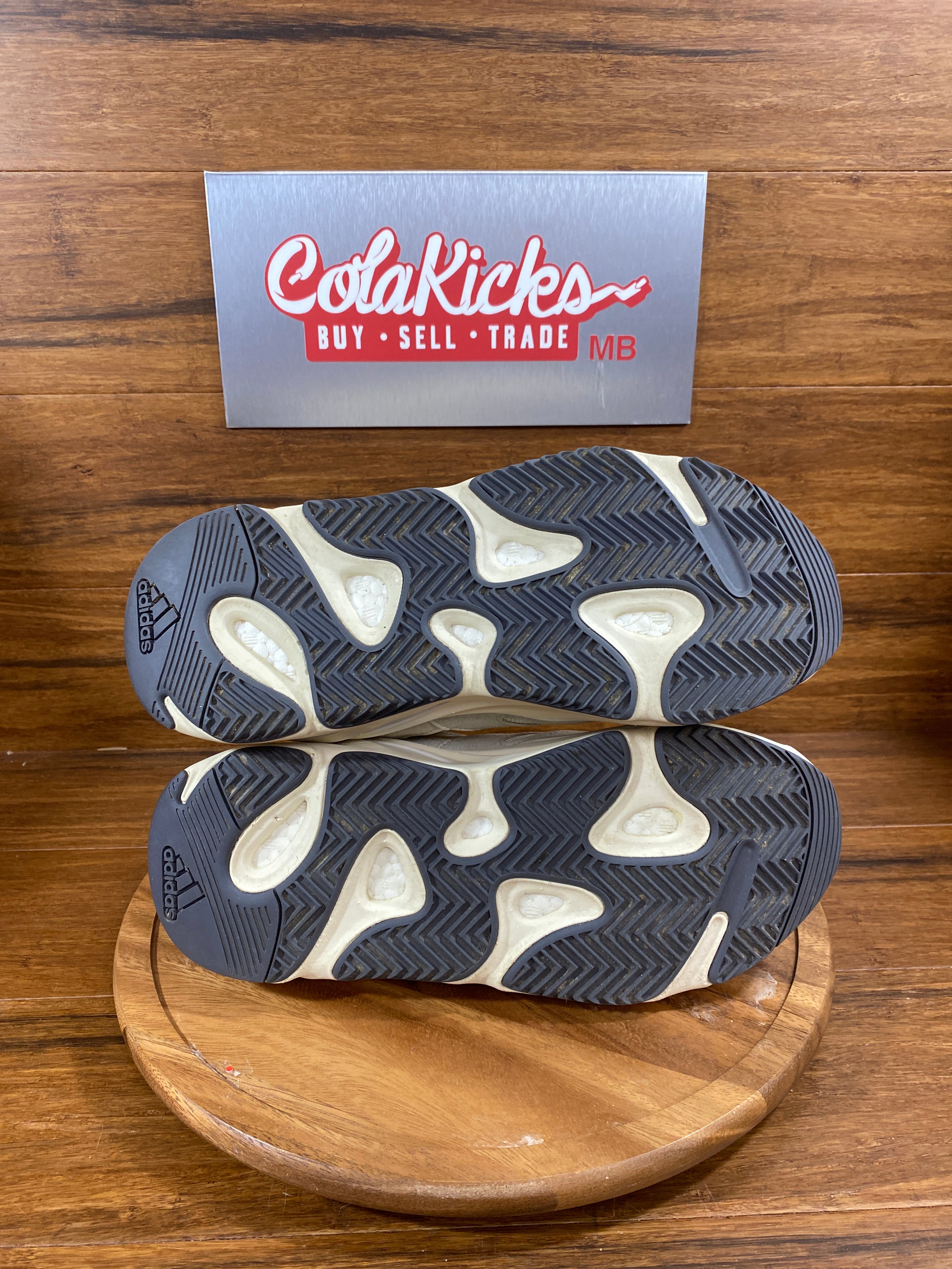 adidas Yeezy Boost 700 Analog