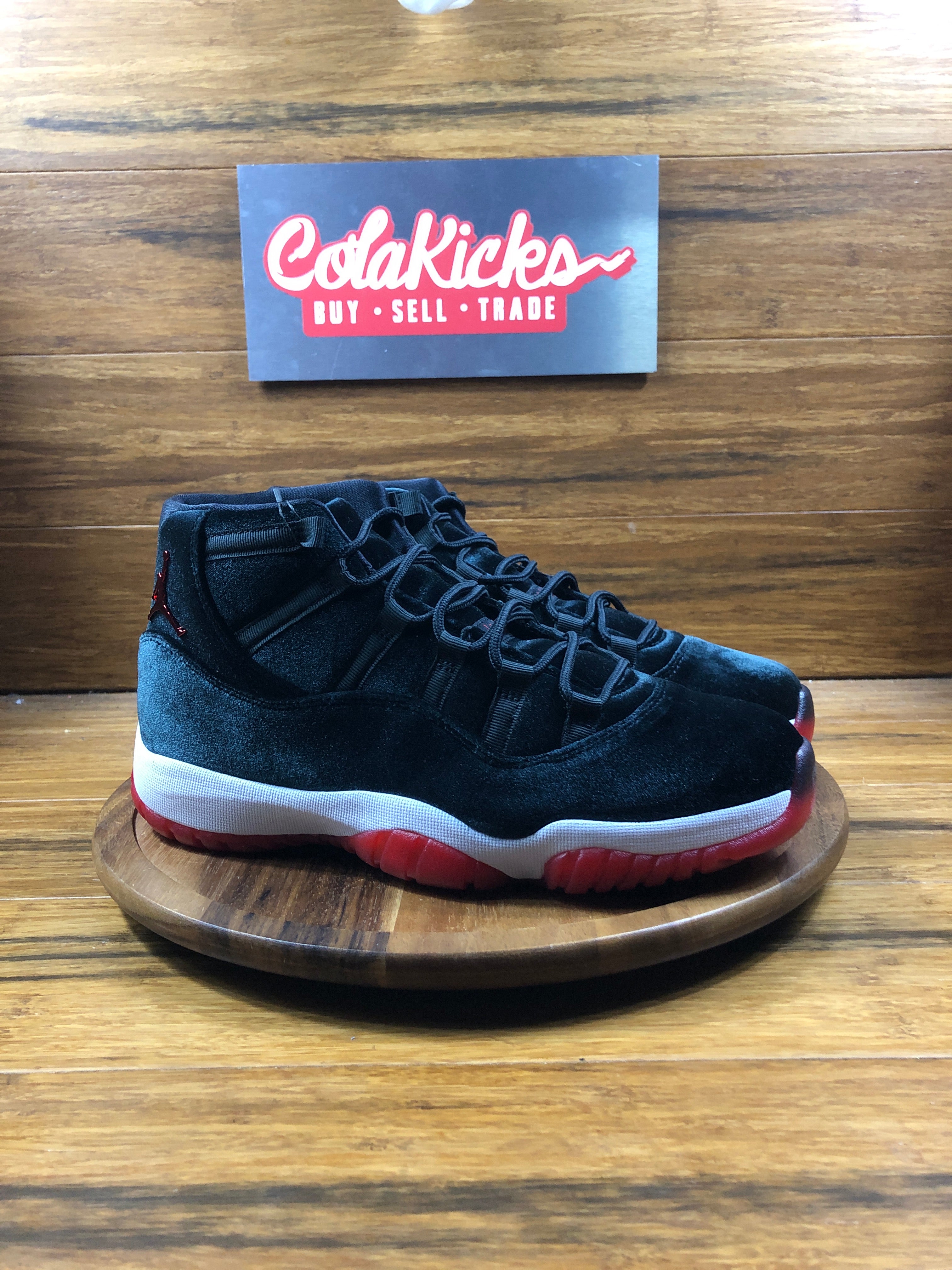 Jordan 11 Retro Bred Velvet (Women's)
