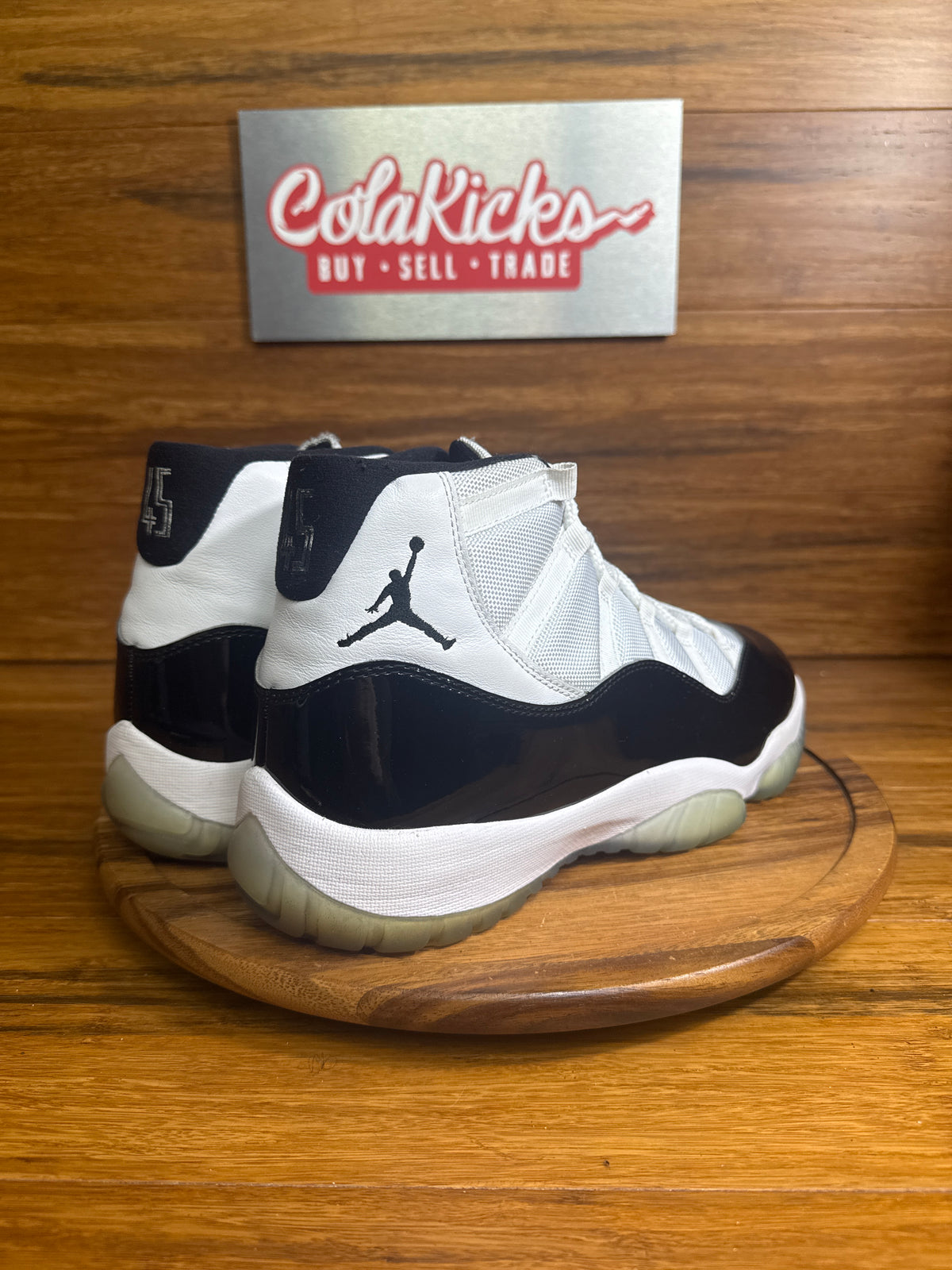 Jordan 11 Retro Concord (2018)
