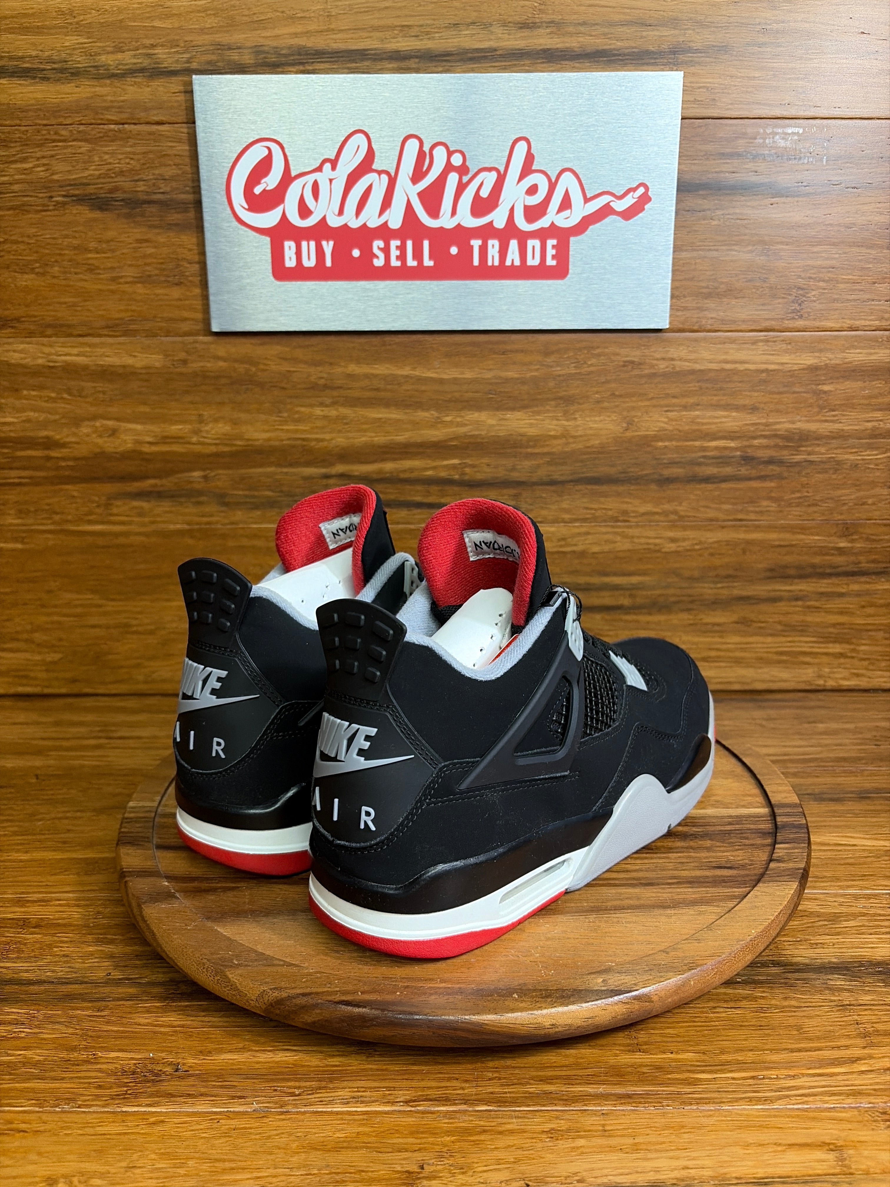 Jordan 4 Retro Bred (2019)