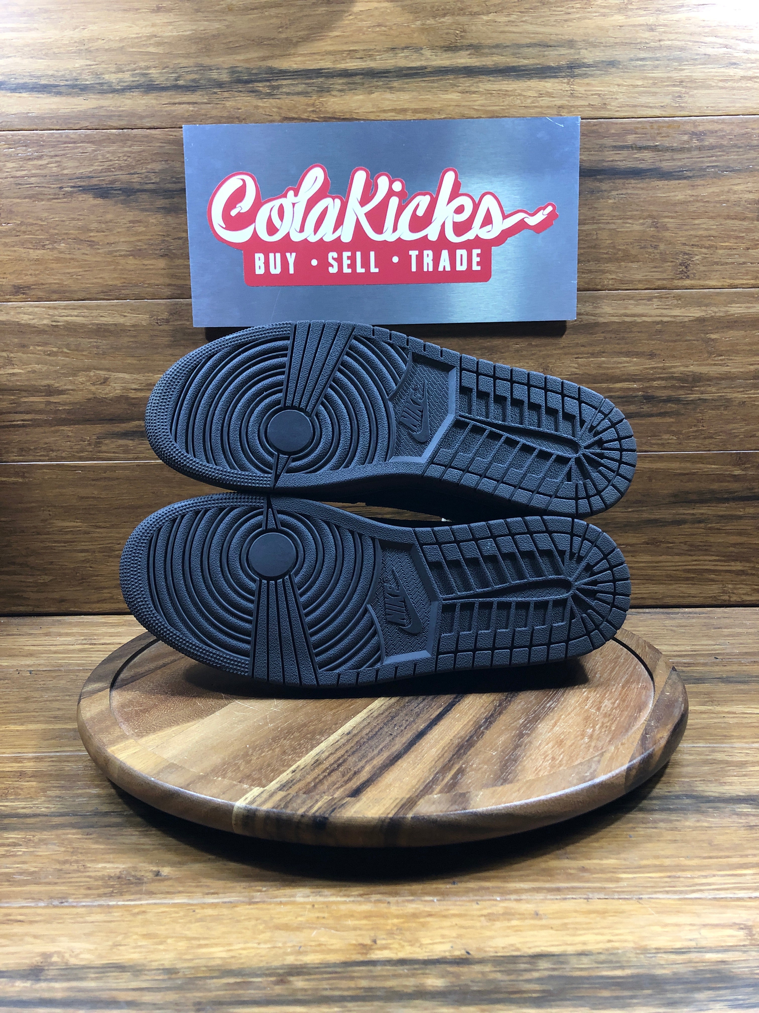 Jordan 1 Retro Low OG SP Travis Scott Velvet Brown