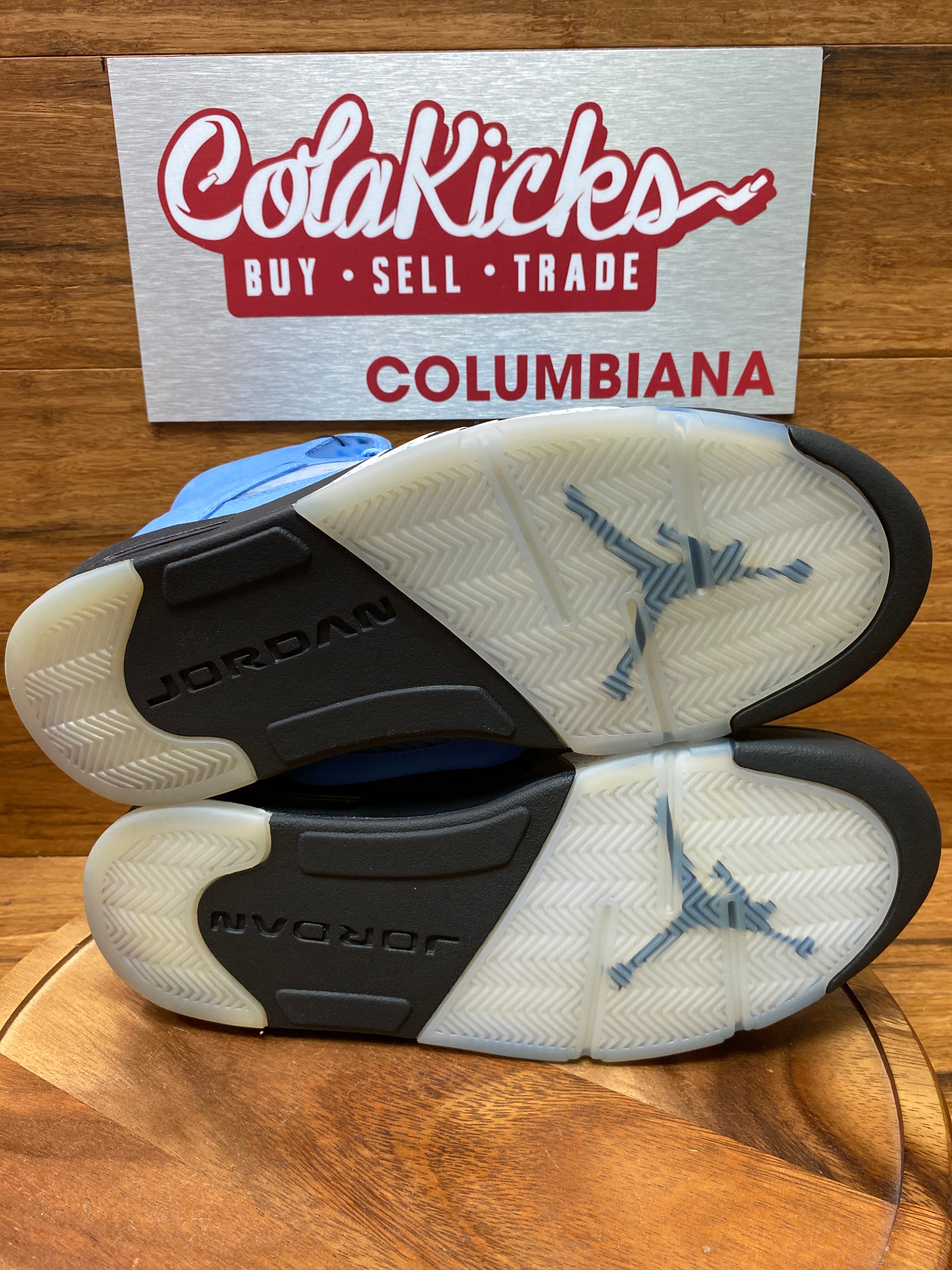 Jordan 5 Retro UNC University Blue