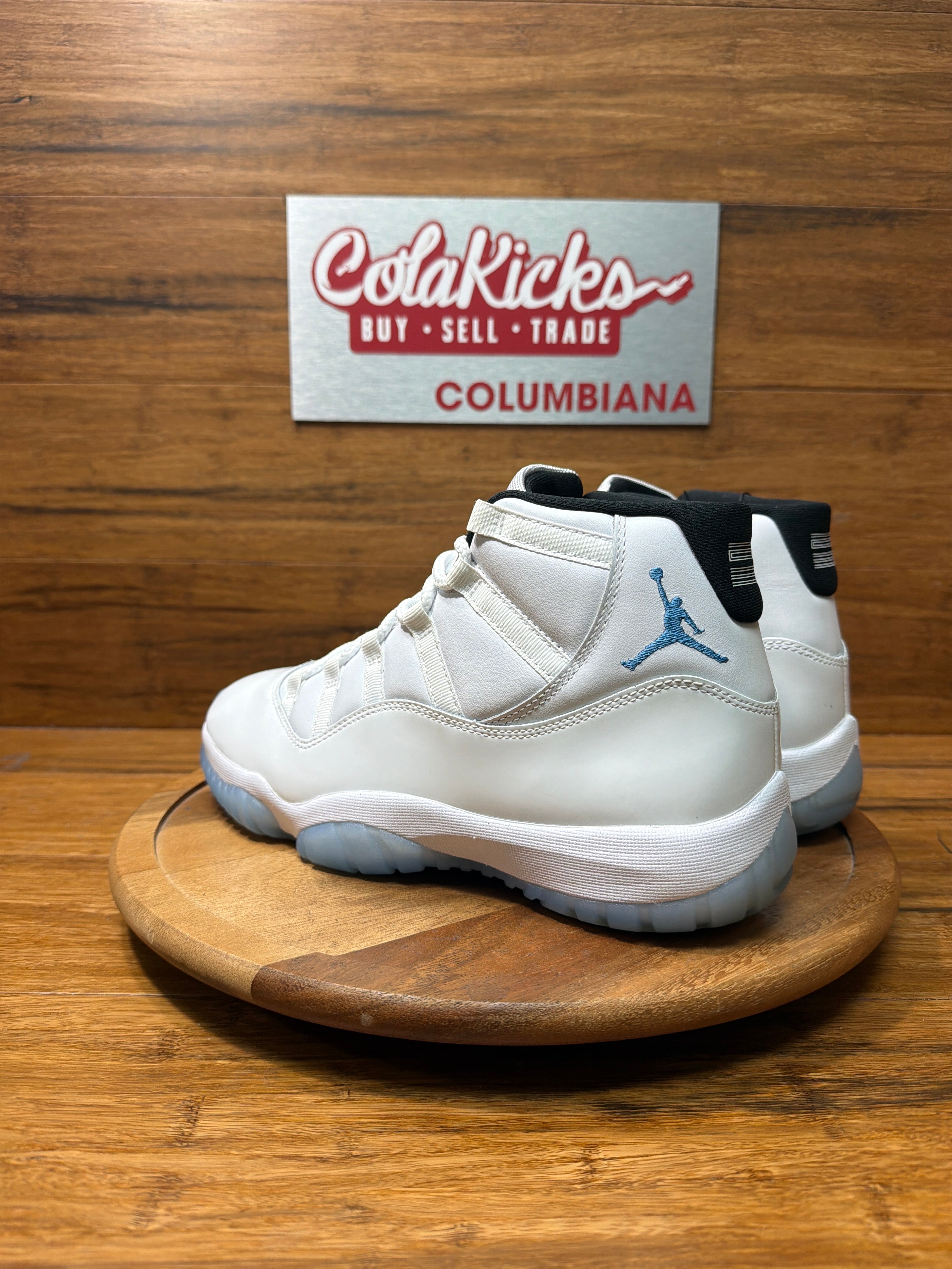 Jordan 11 Retro Legend Blue (2024)