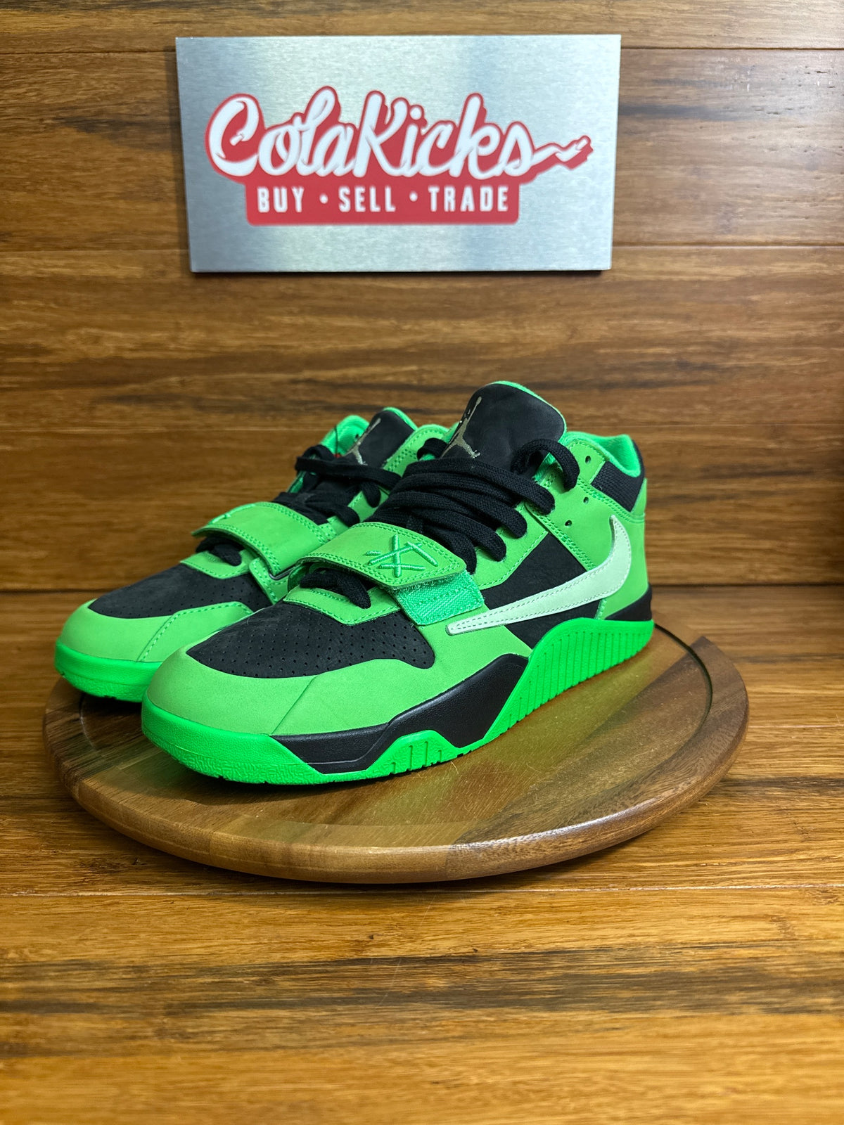 Jordan CJ1 T-Rexx Travis Scott Green Spark