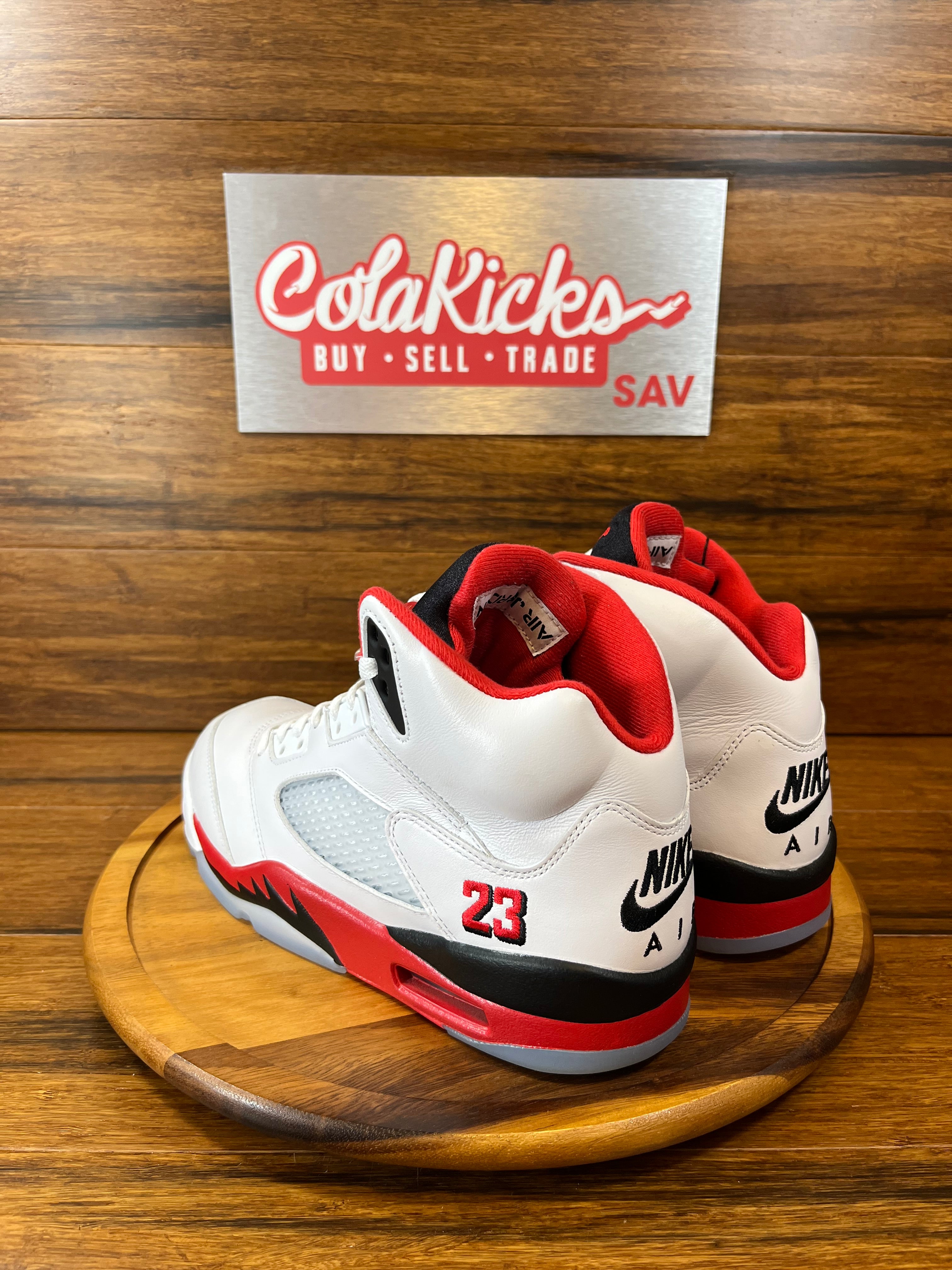 Jordan 5 Retro Fire Red Black Tongue (2025)