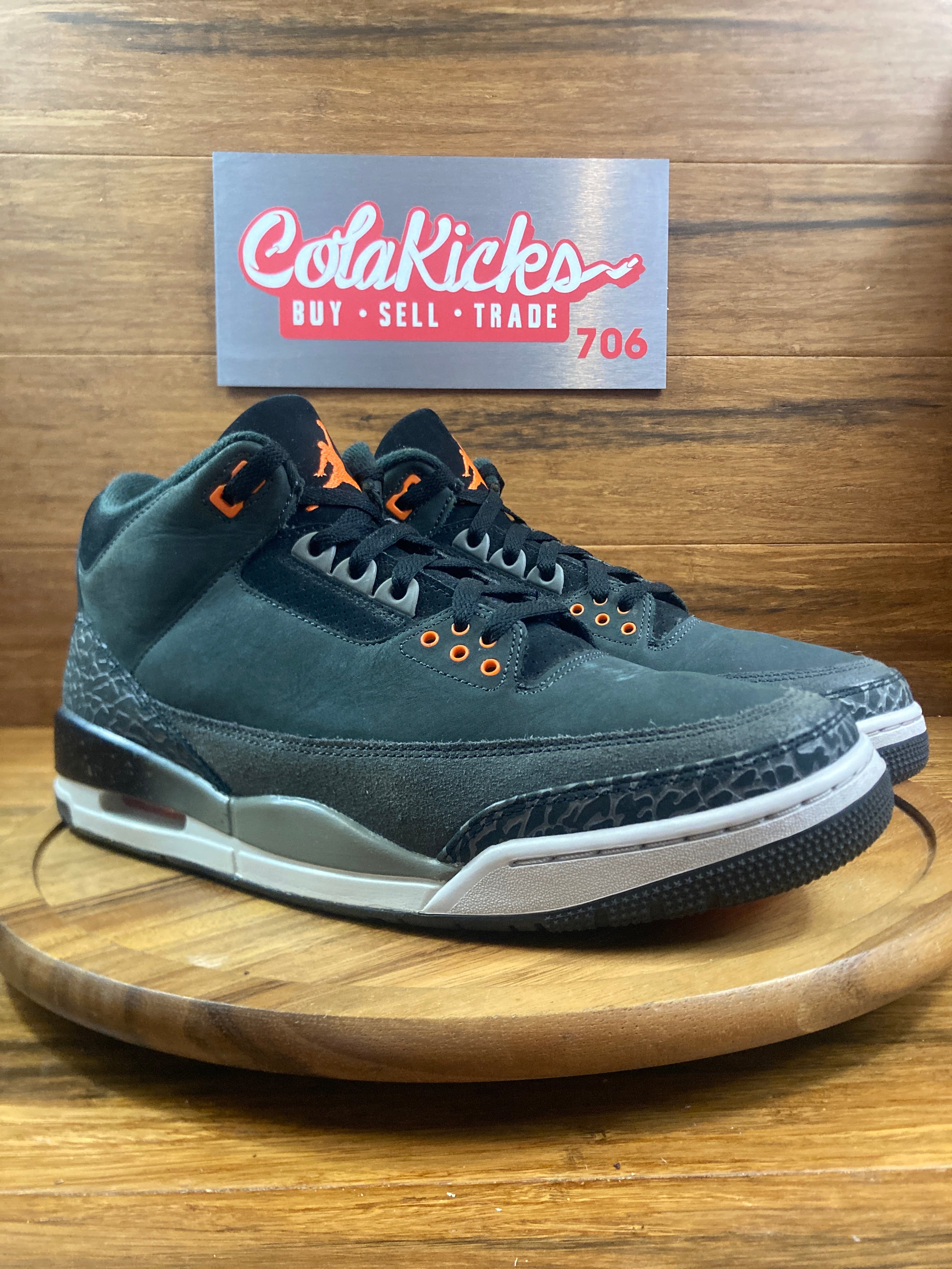 Jordan 3 Retro Fear Pack (2023)