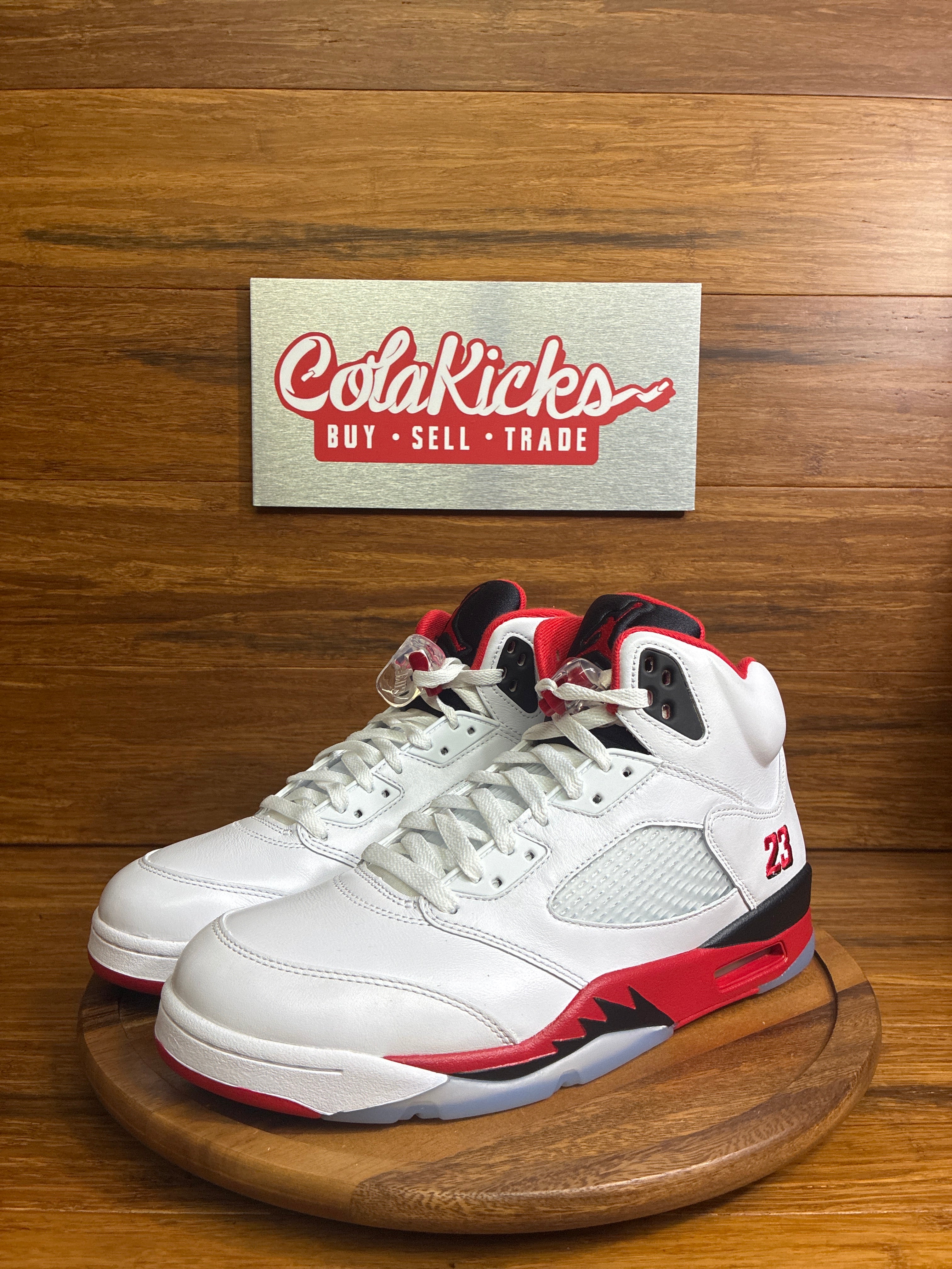 Jordan 5 Retro Fire Red Black Tongue (2025)