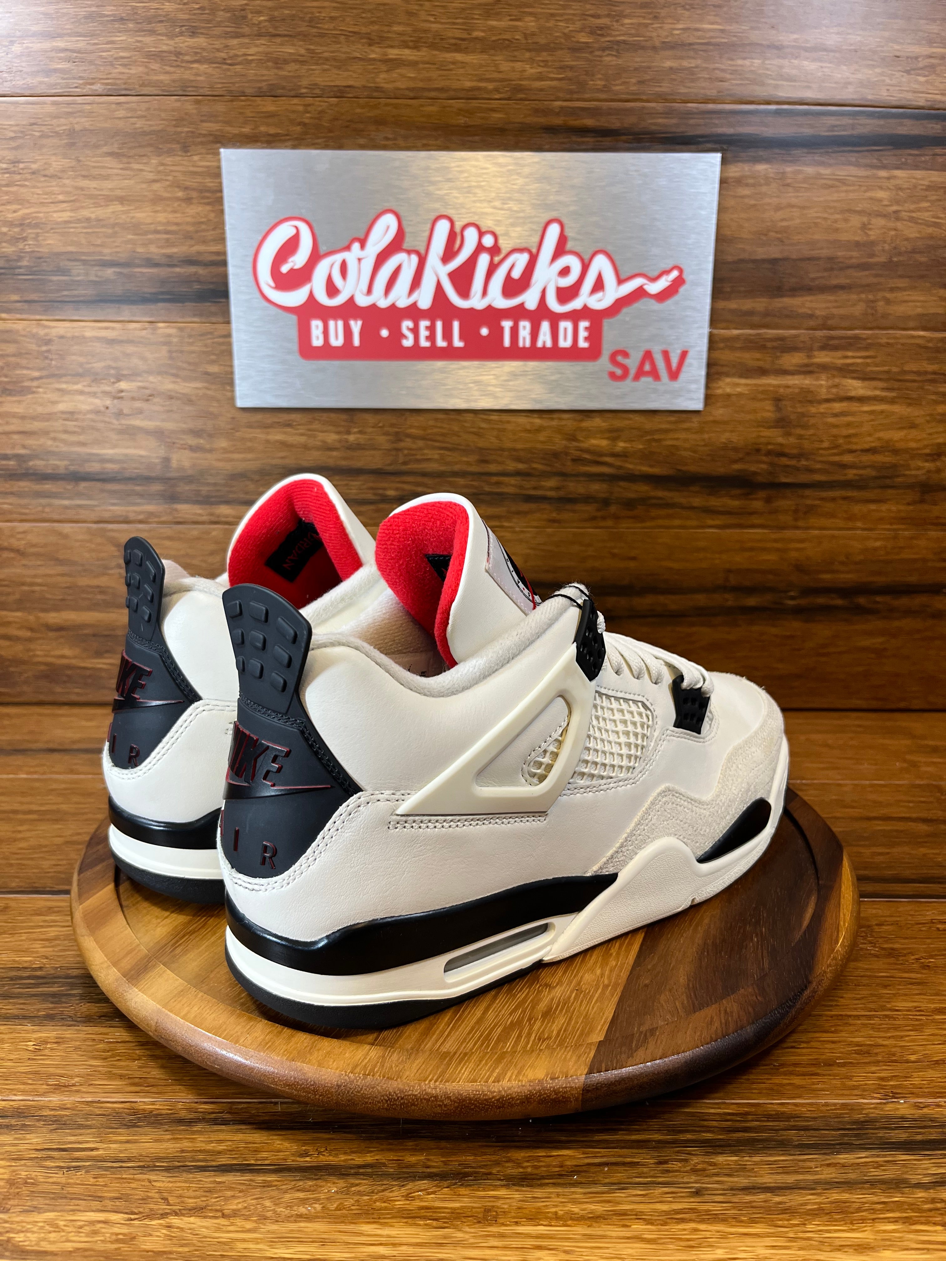 Jordan 4 Retro Flight Club