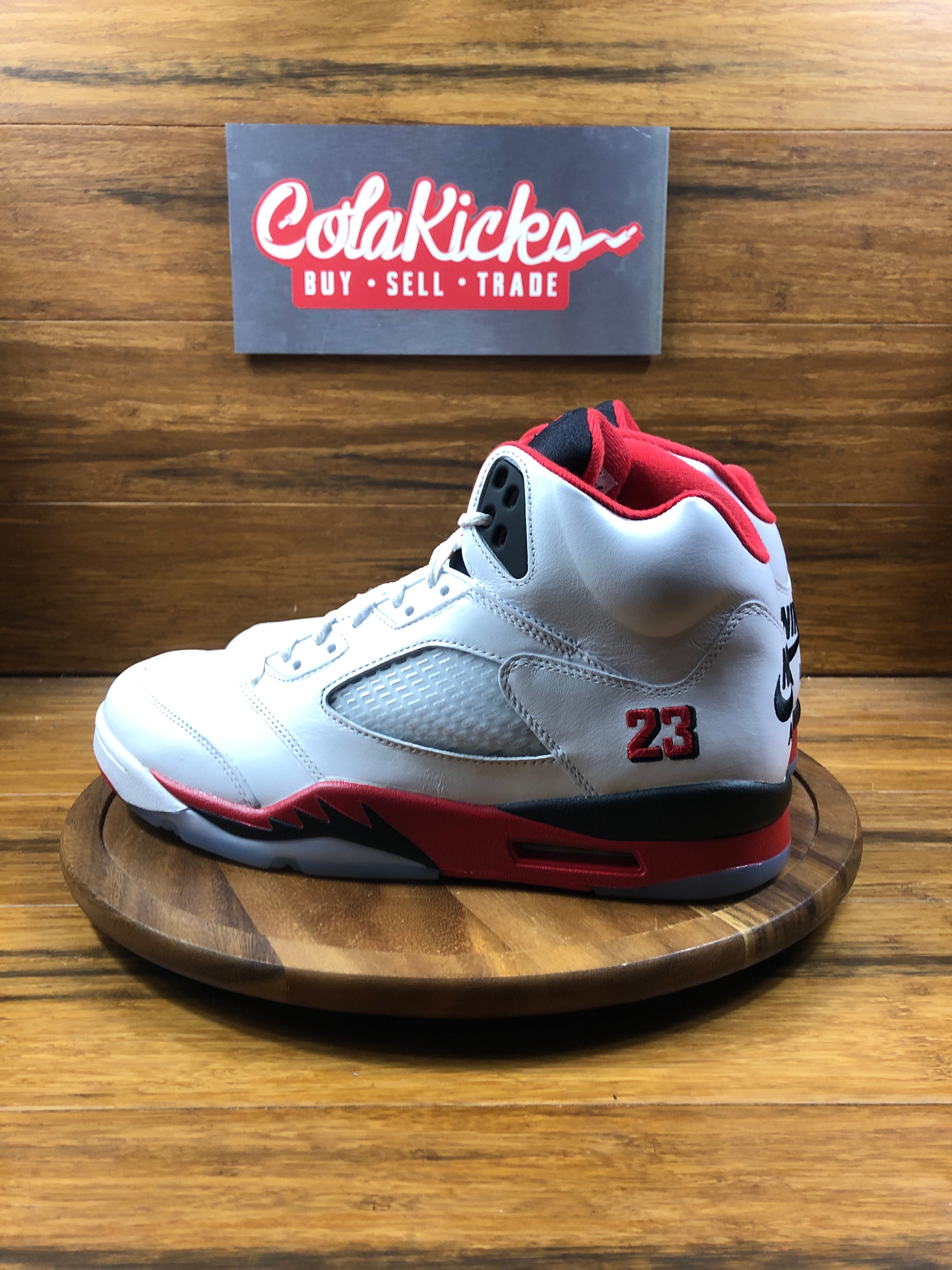Jordan 5 Retro Fire Red Black Tongue (2025)