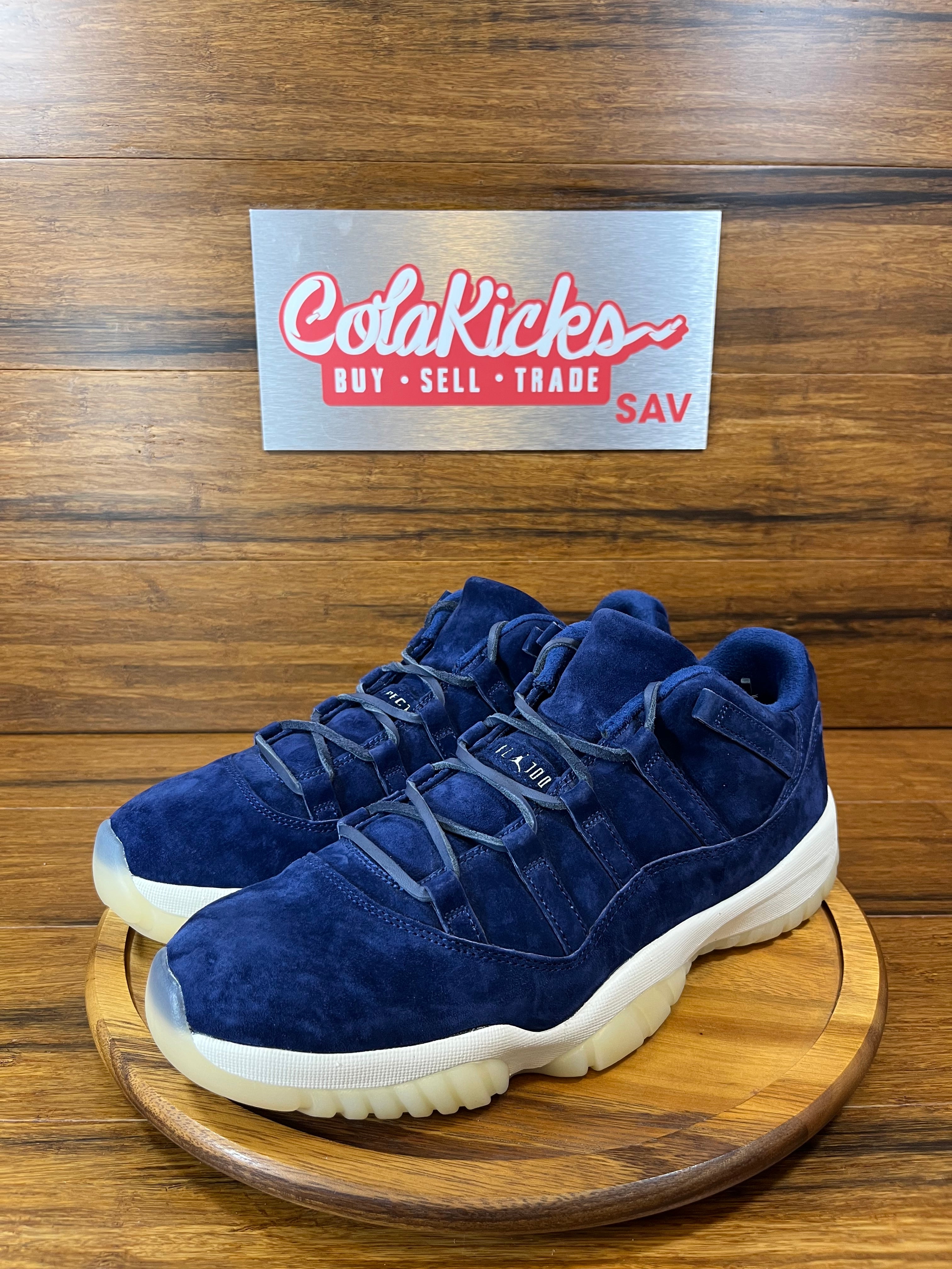 Jordan 11 Retro Low Derek Jeter RE2PECT