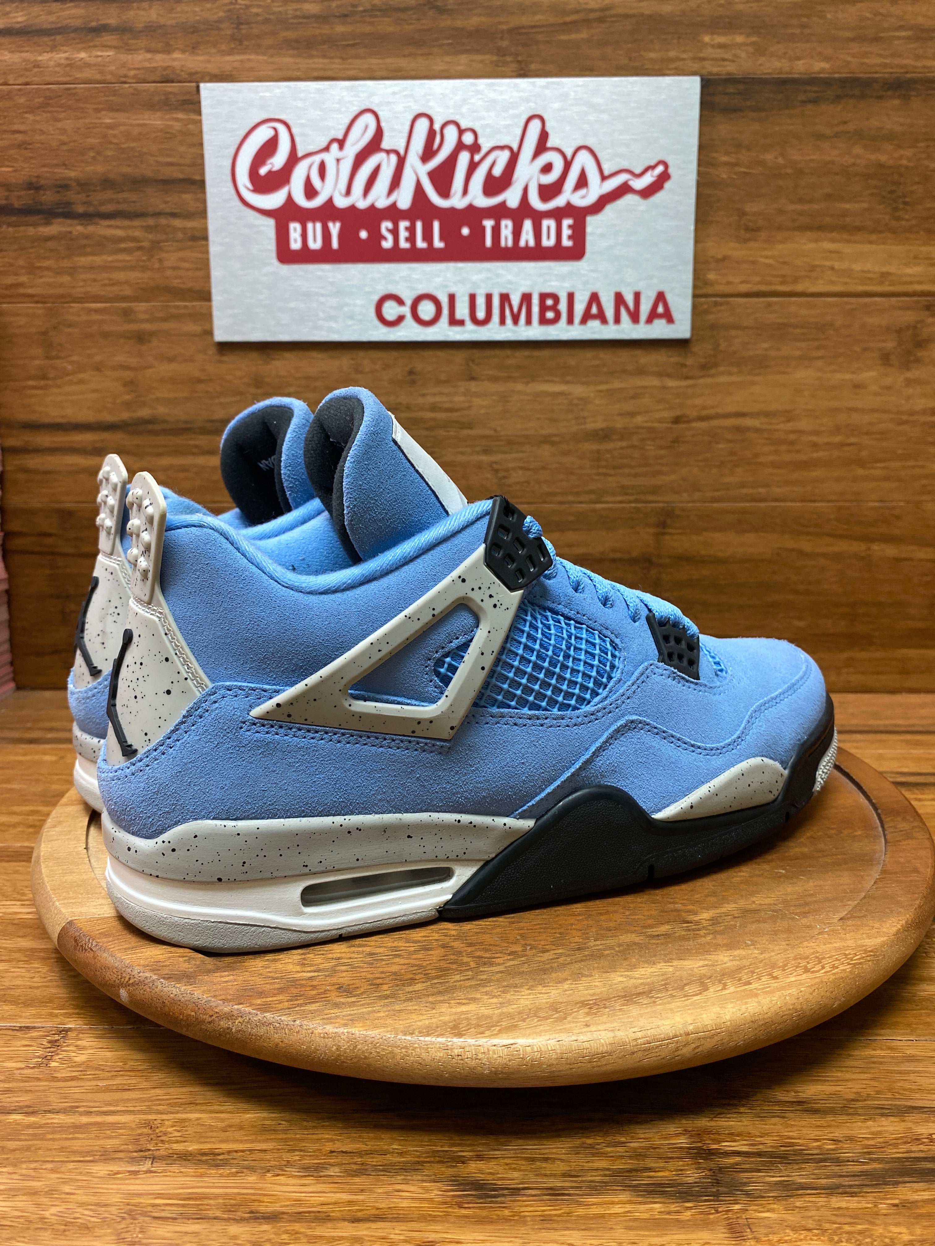 Jordan 4 Retro University Blue