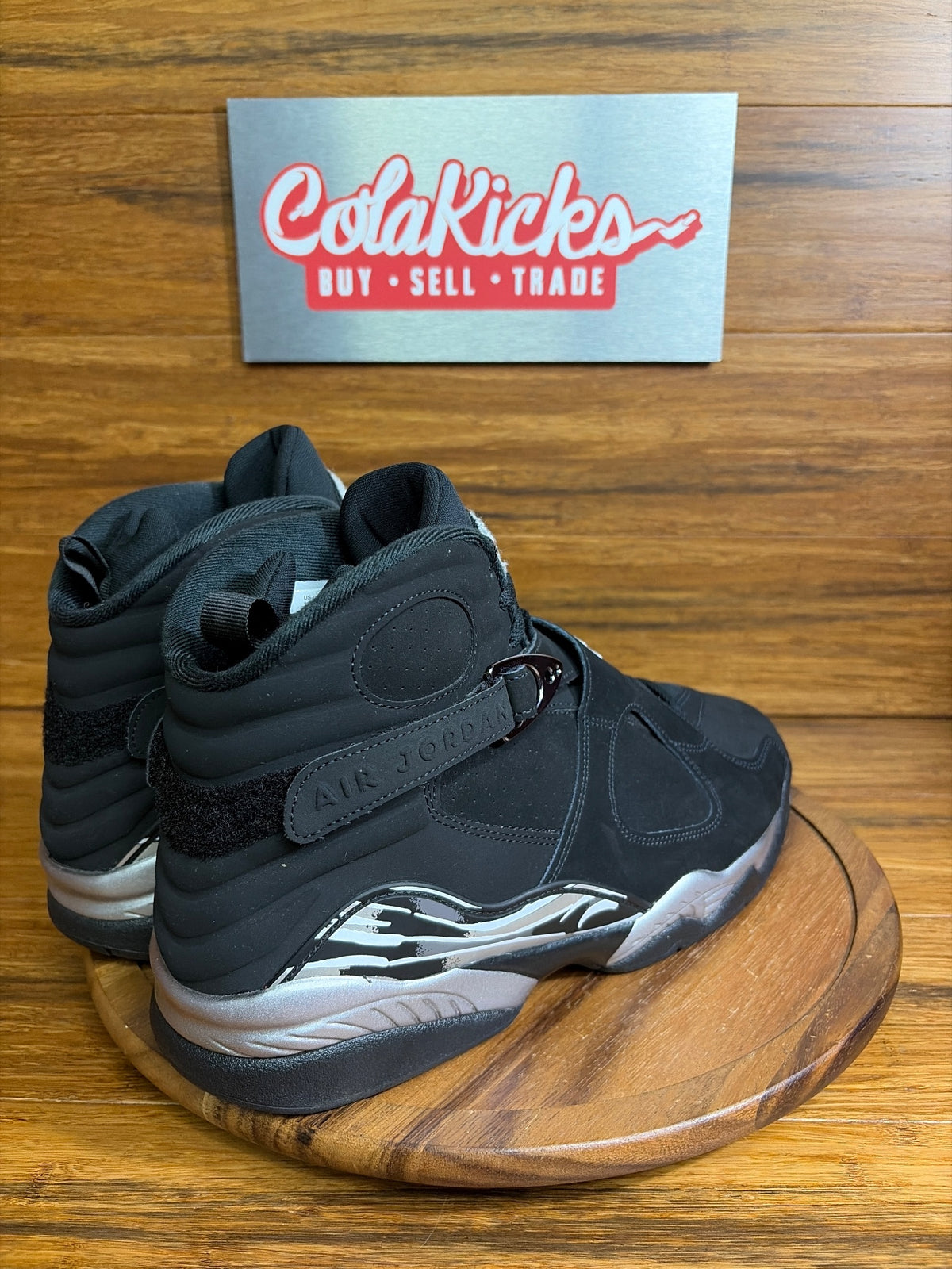 Jordan 8 Retro Chrome (2026)