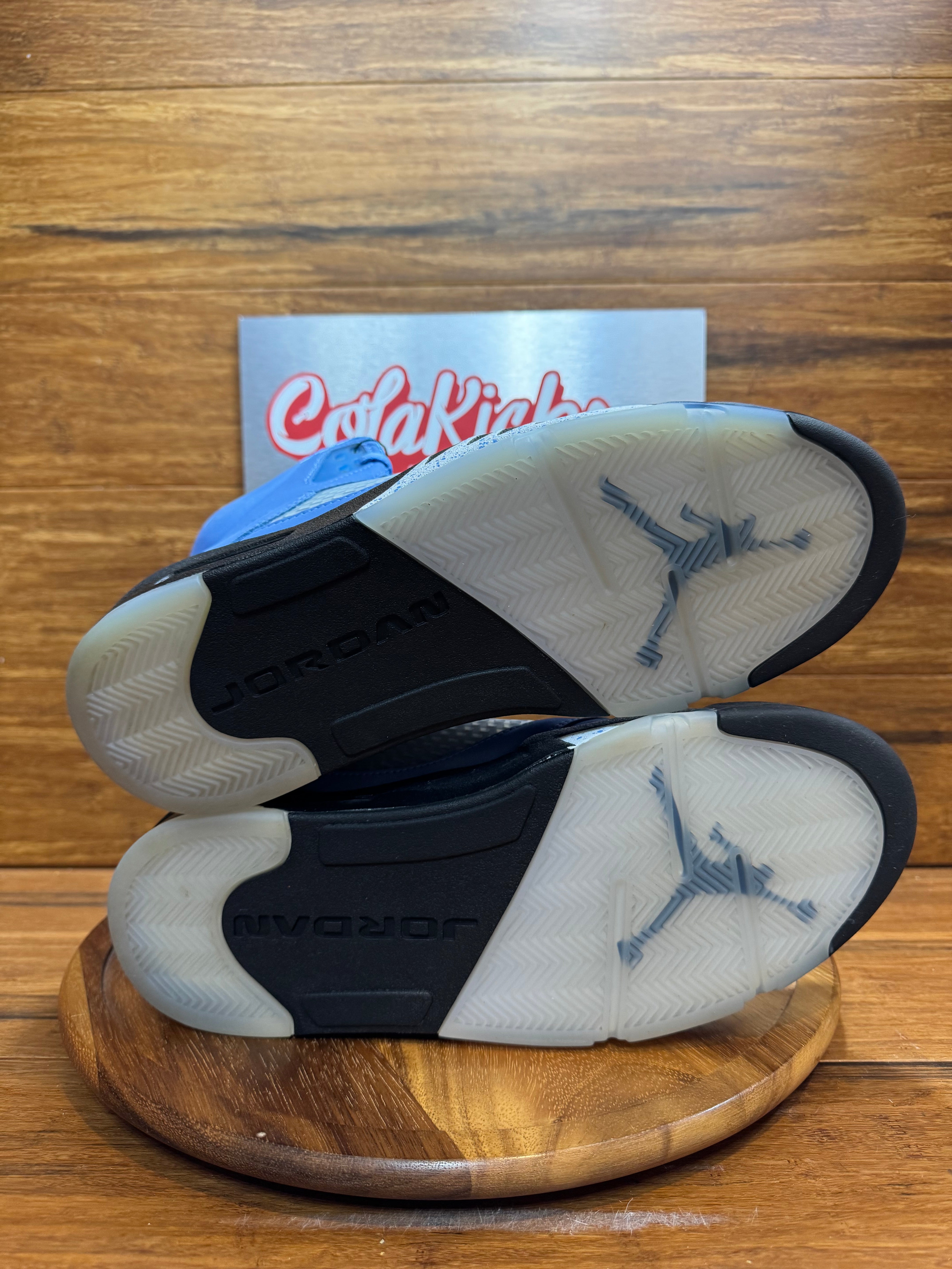 Jordan 5 Retro UNC University Blue (Missing Lacelocks)