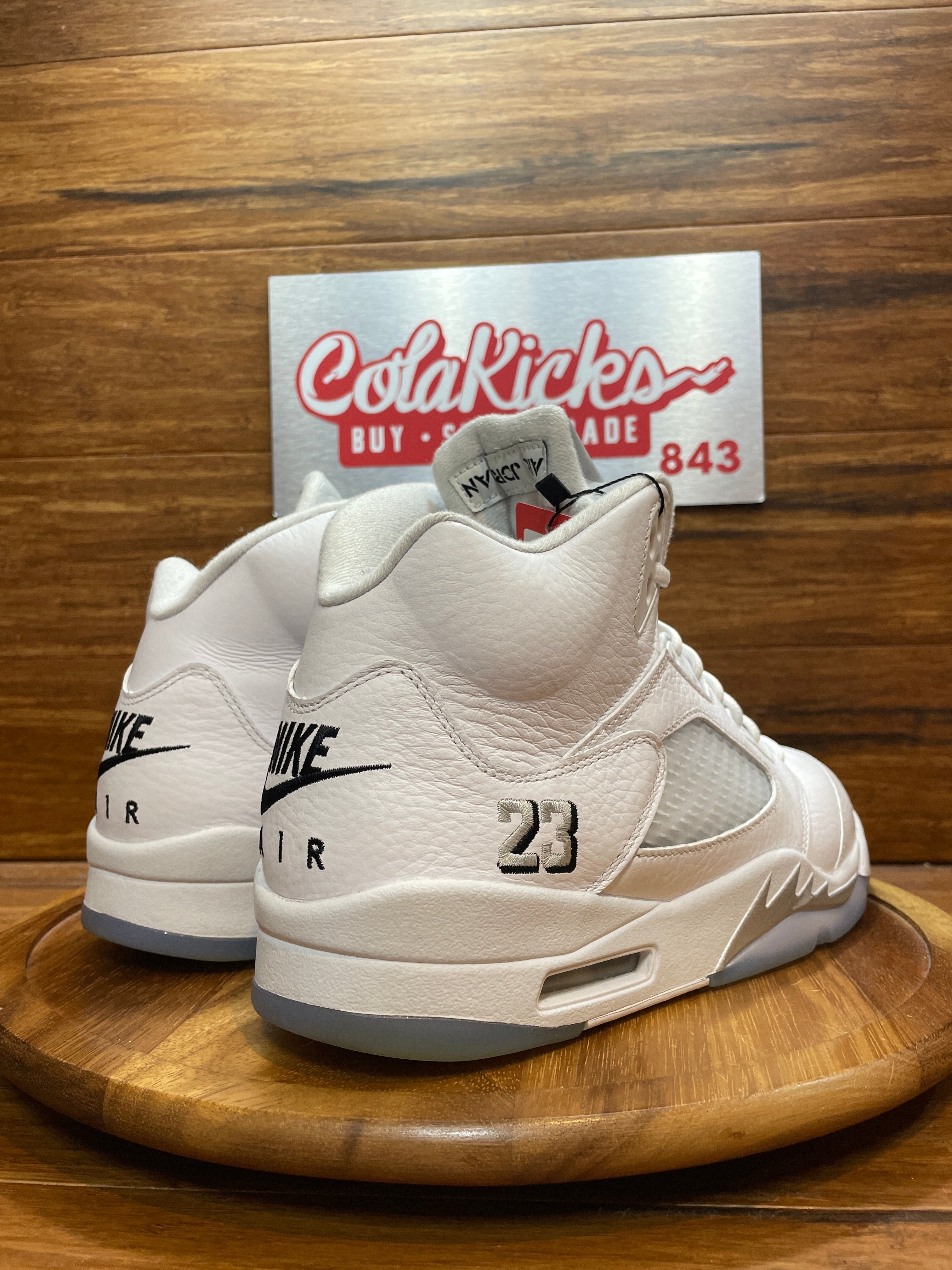 Jordan 5 Retro White Metallic (2026)