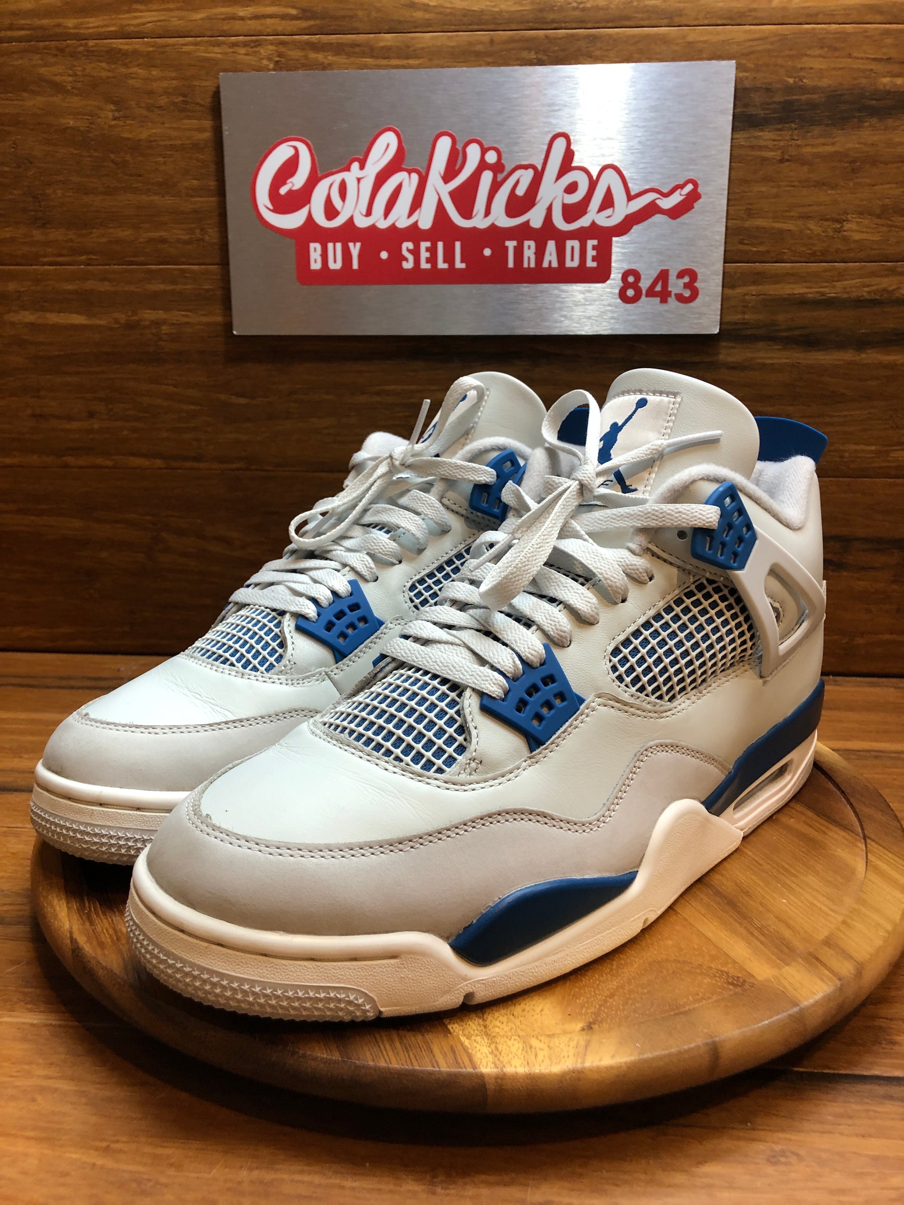 Jordan 4 Retro Military Blue (2024)