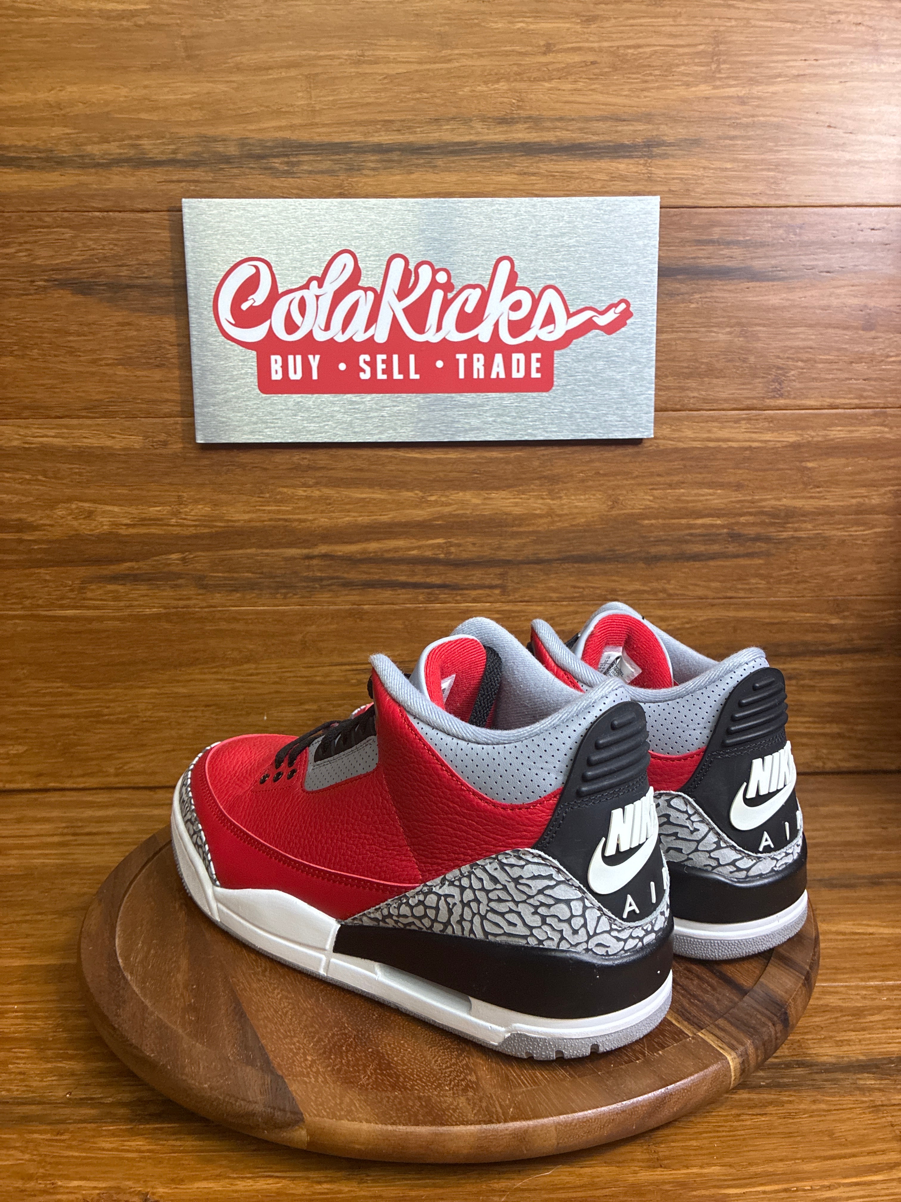 Jordan 3 Retro SE Unite