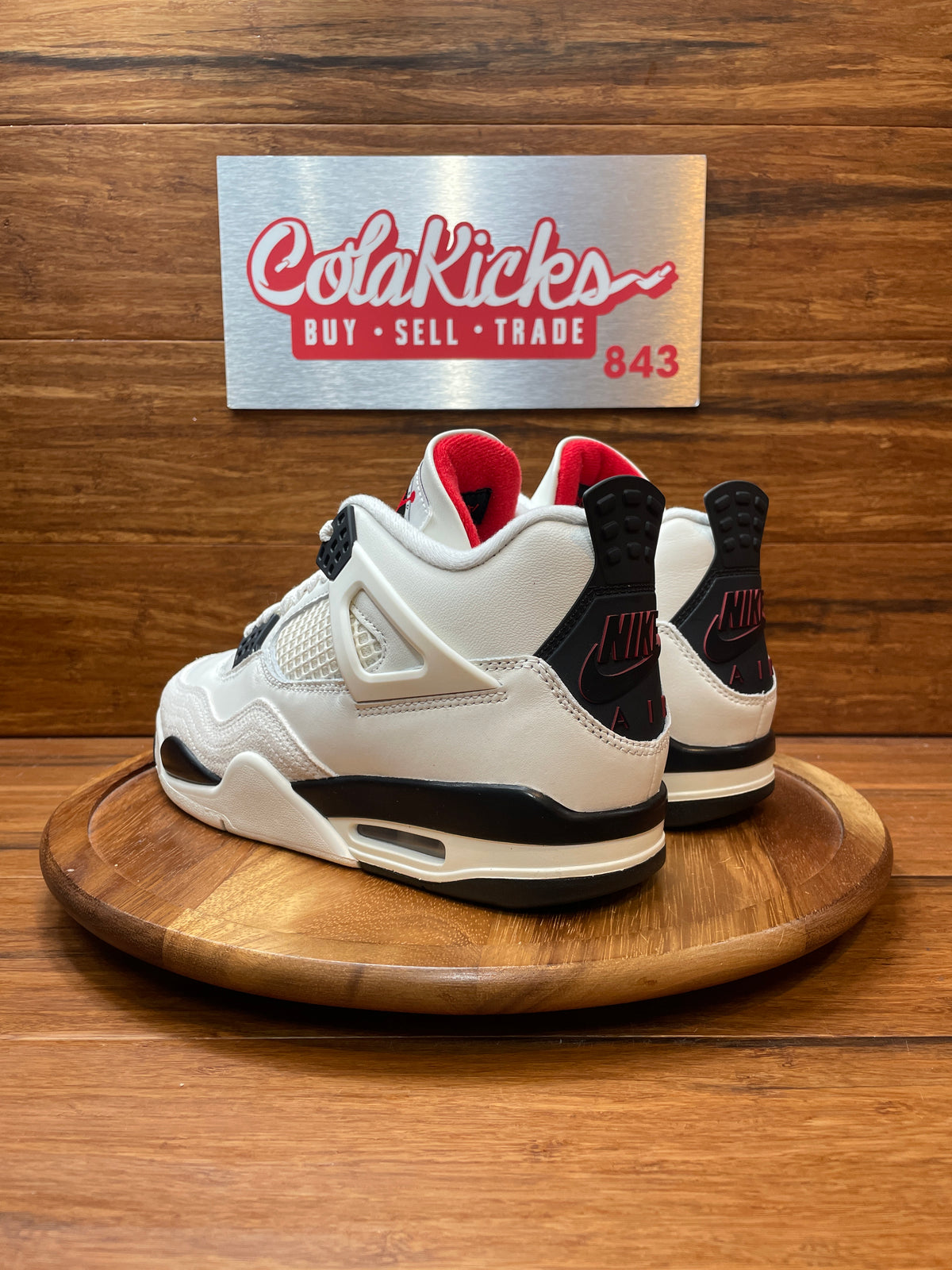 Jordan 4 Retro Flight Club
