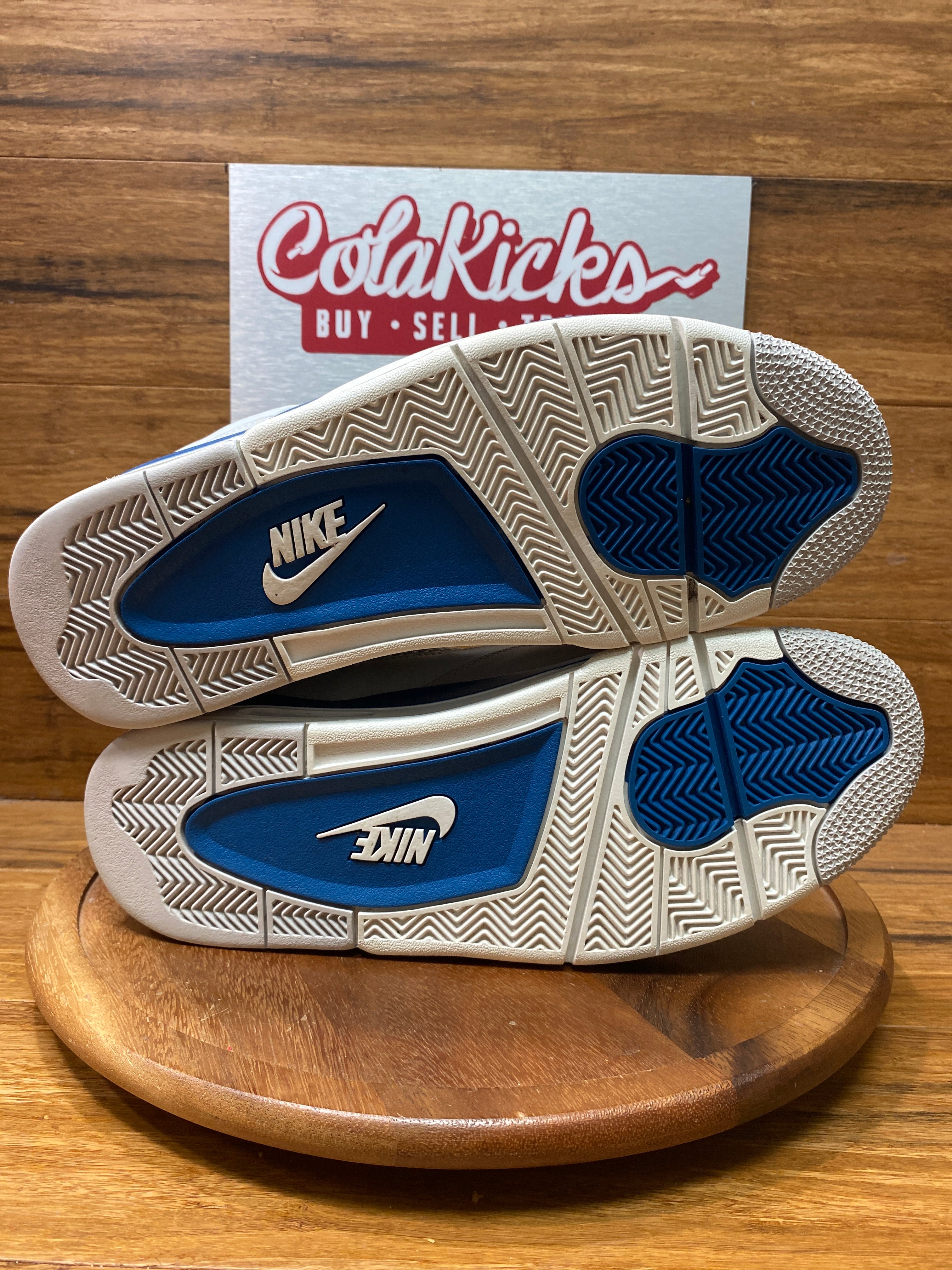 Jordan 4 Retro Military Blue (2024)